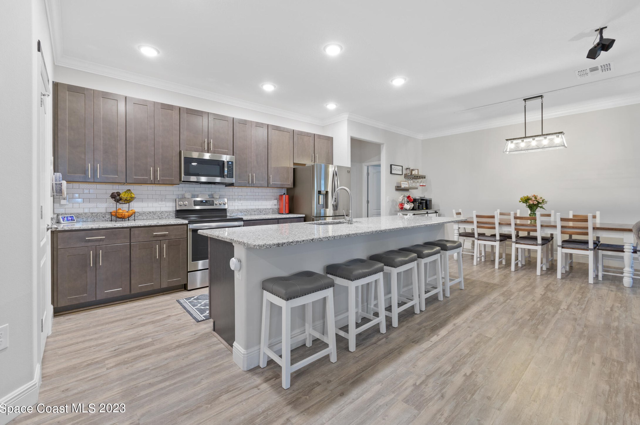 120 Nadell Ave, Melbourne FL  32907-2817 exterior