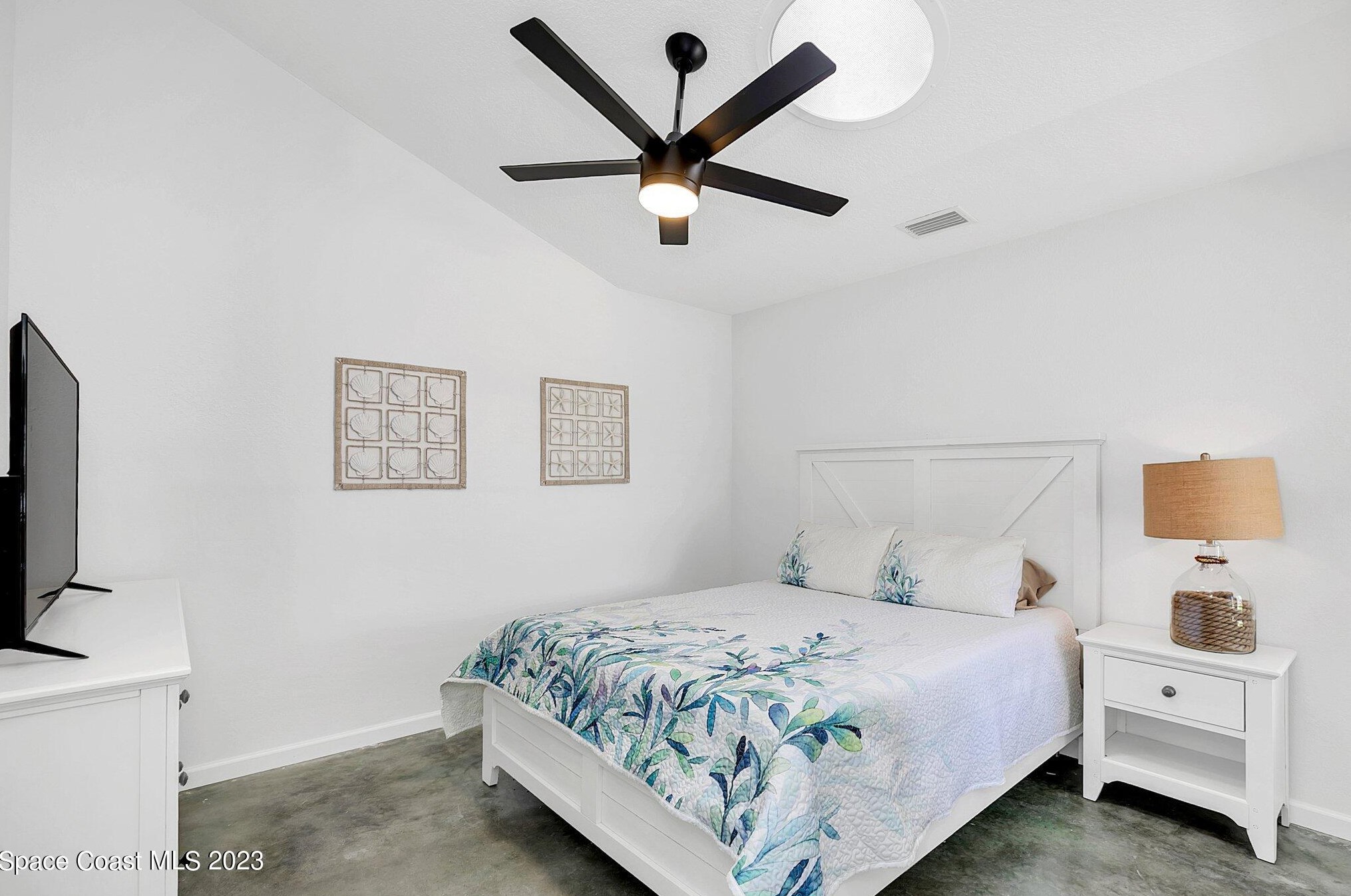 798 Pine Shores Cir, New Smyrna FL  32168-6189 exterior
