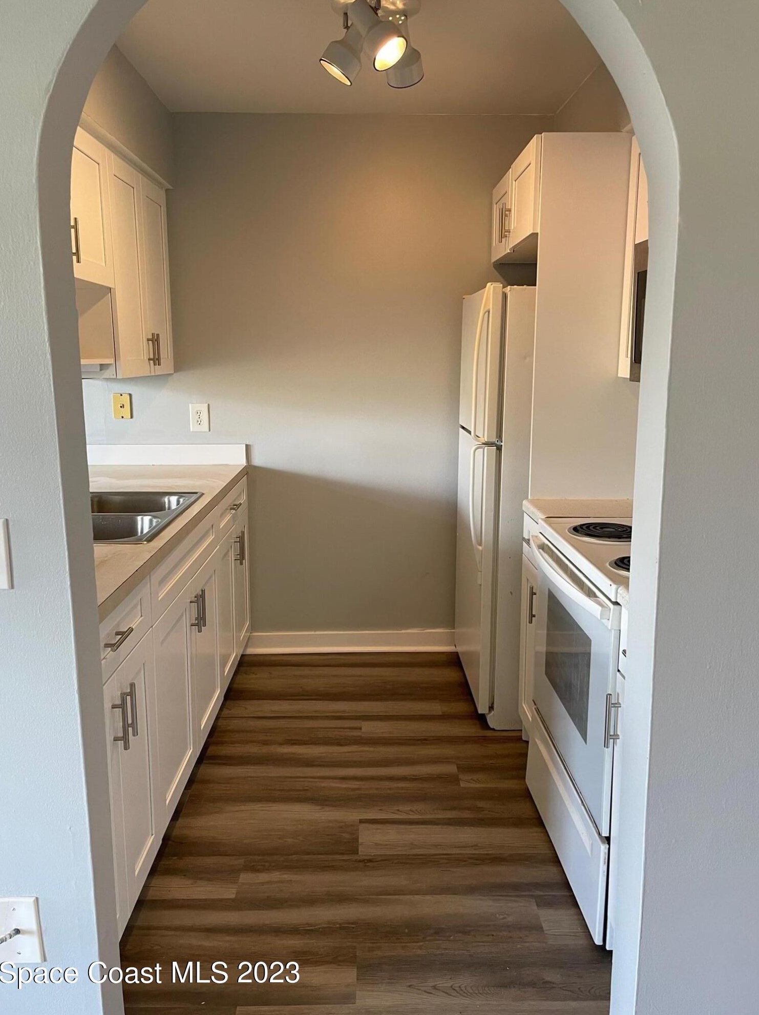 204 San Juan Cir, Melbourne FL  32935-5461 exterior