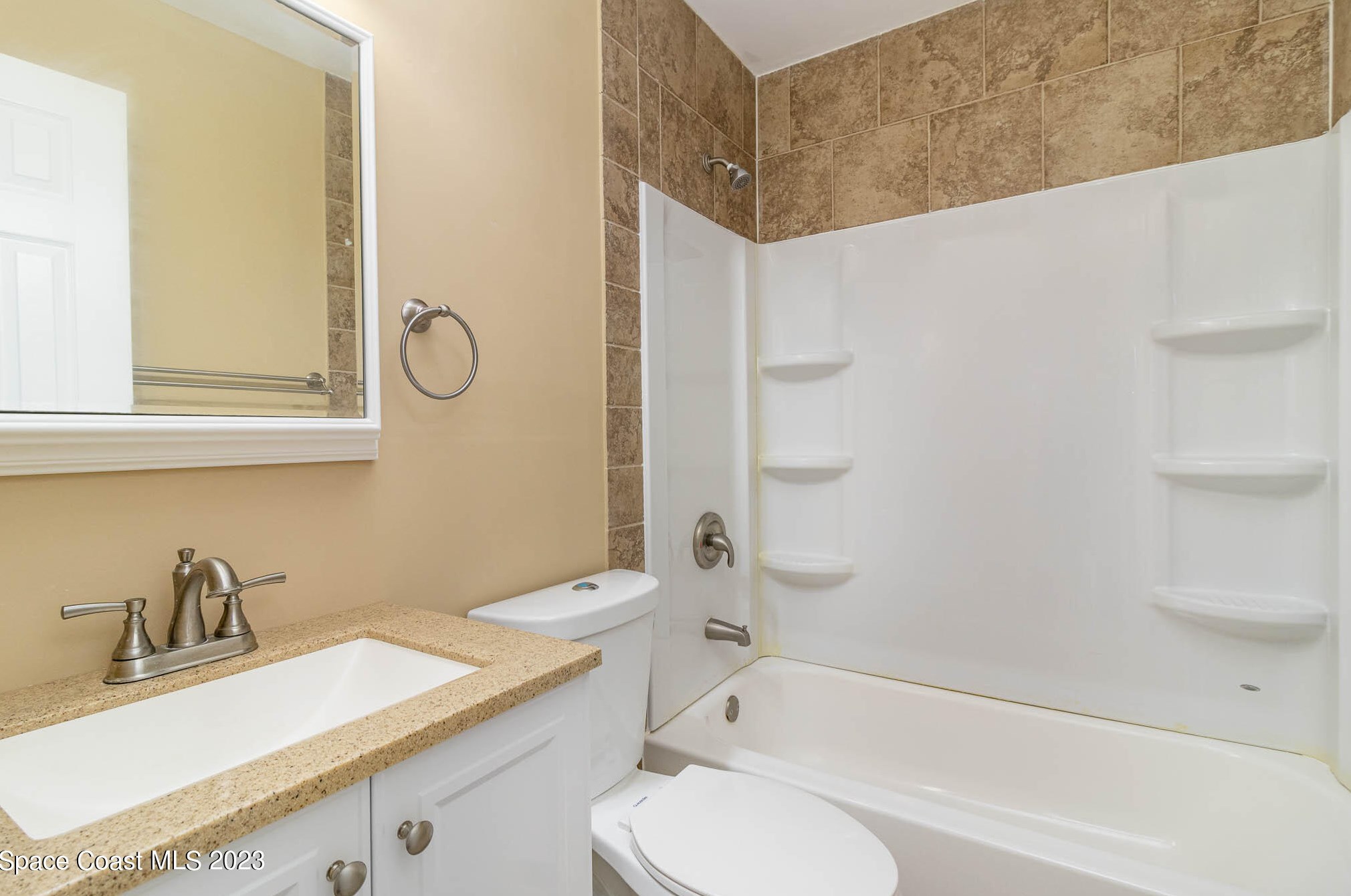 1587 Cass Ave, Melbourne FL  32907-8676 exterior