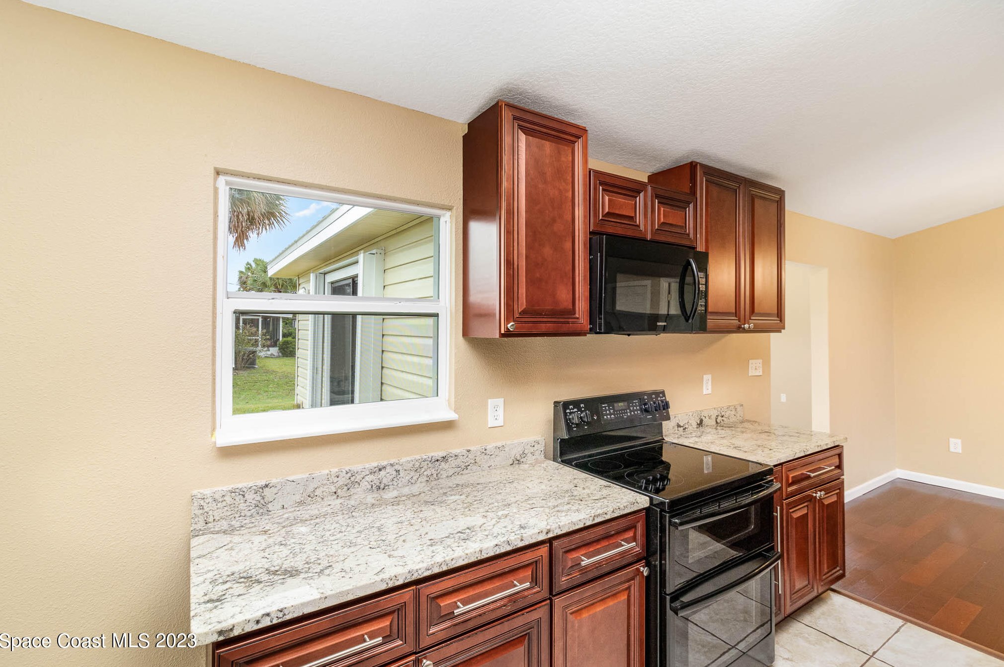 1587 Cass Ave, Melbourne FL  32907-8676 exterior