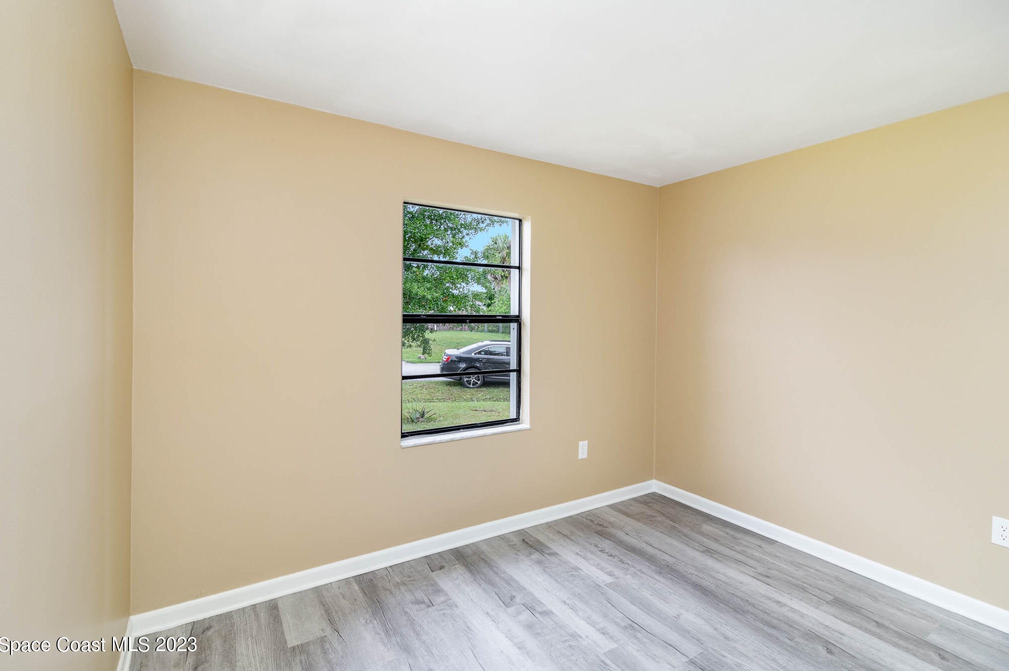 1587 Cass Ave, Melbourne FL  32907-8676 exterior