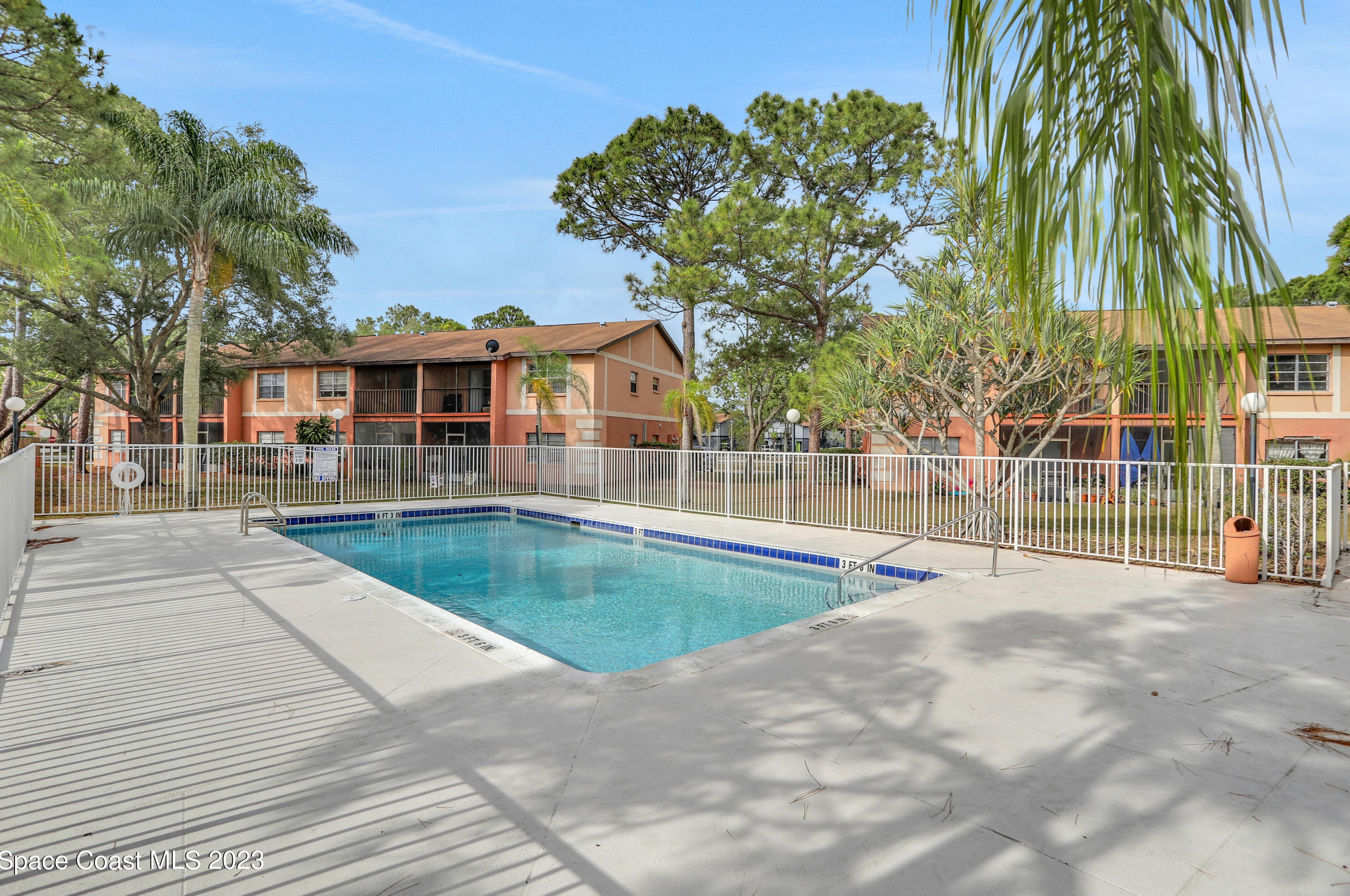 2921 Pinewood Dr, Melbourne FL 32905-2958 exterior