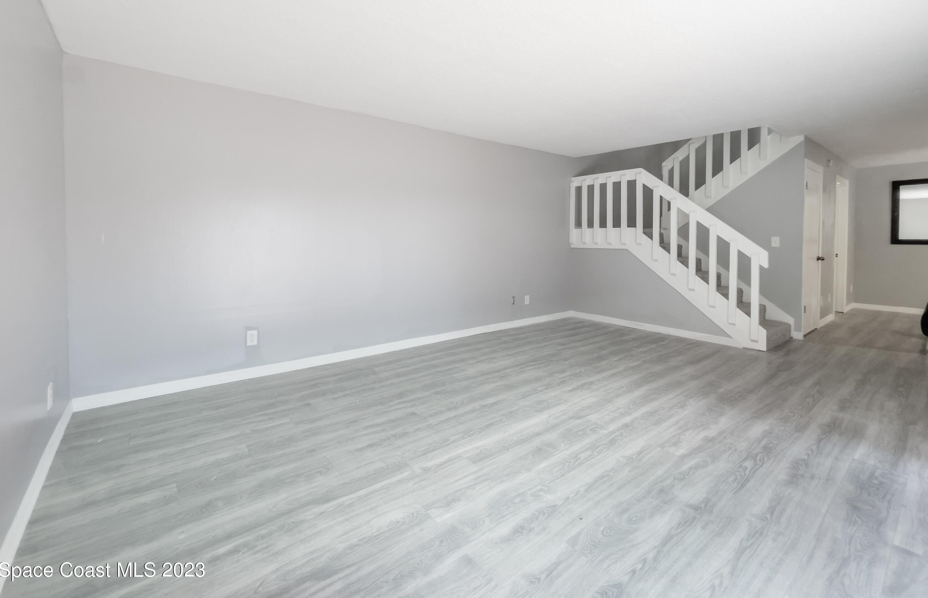 1012 Vista Oaks Cir, Melbourne FL  32905-3101 exterior