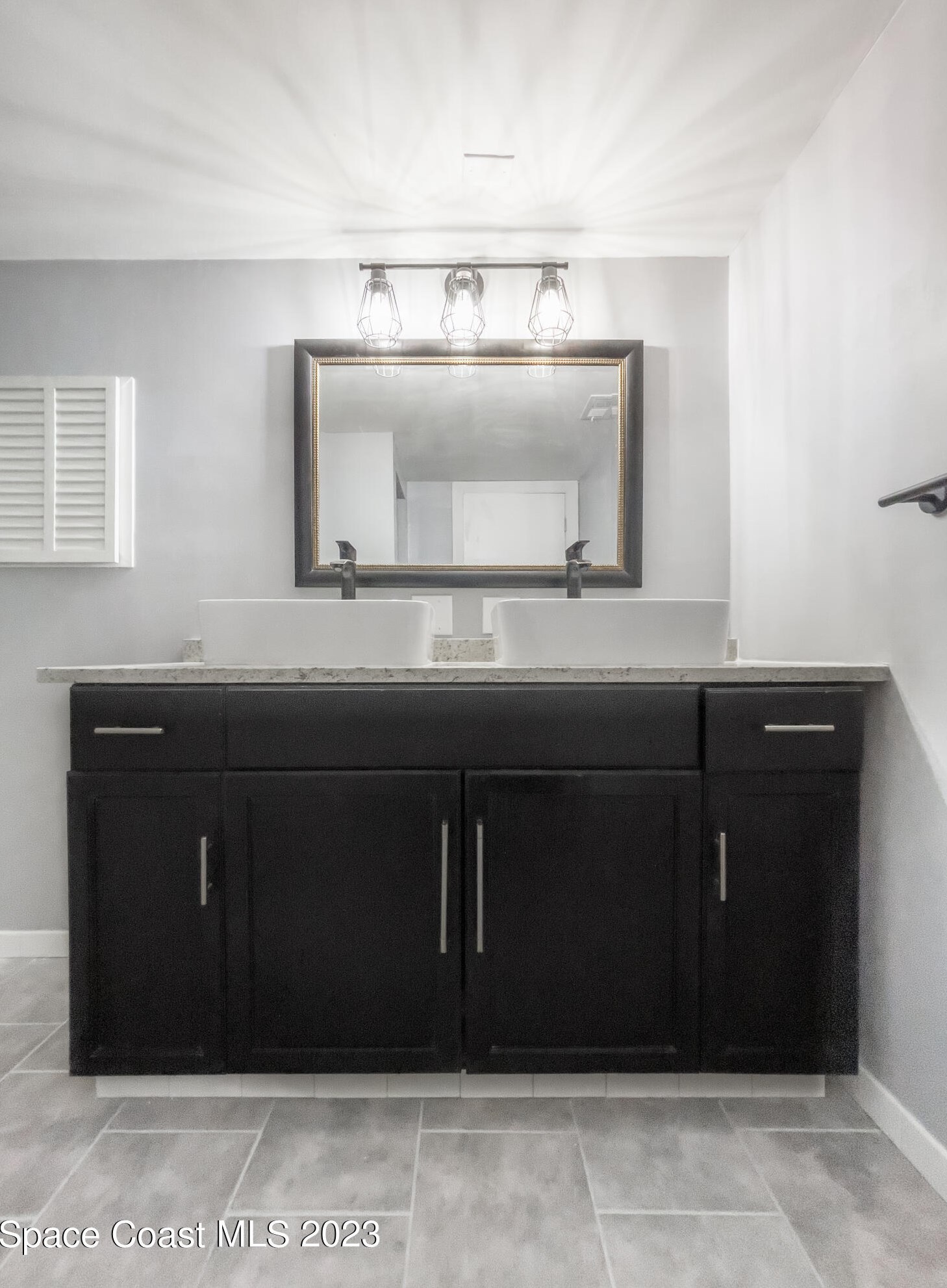 1012 Vista Oaks Cir, Melbourne FL  32905-3101 exterior