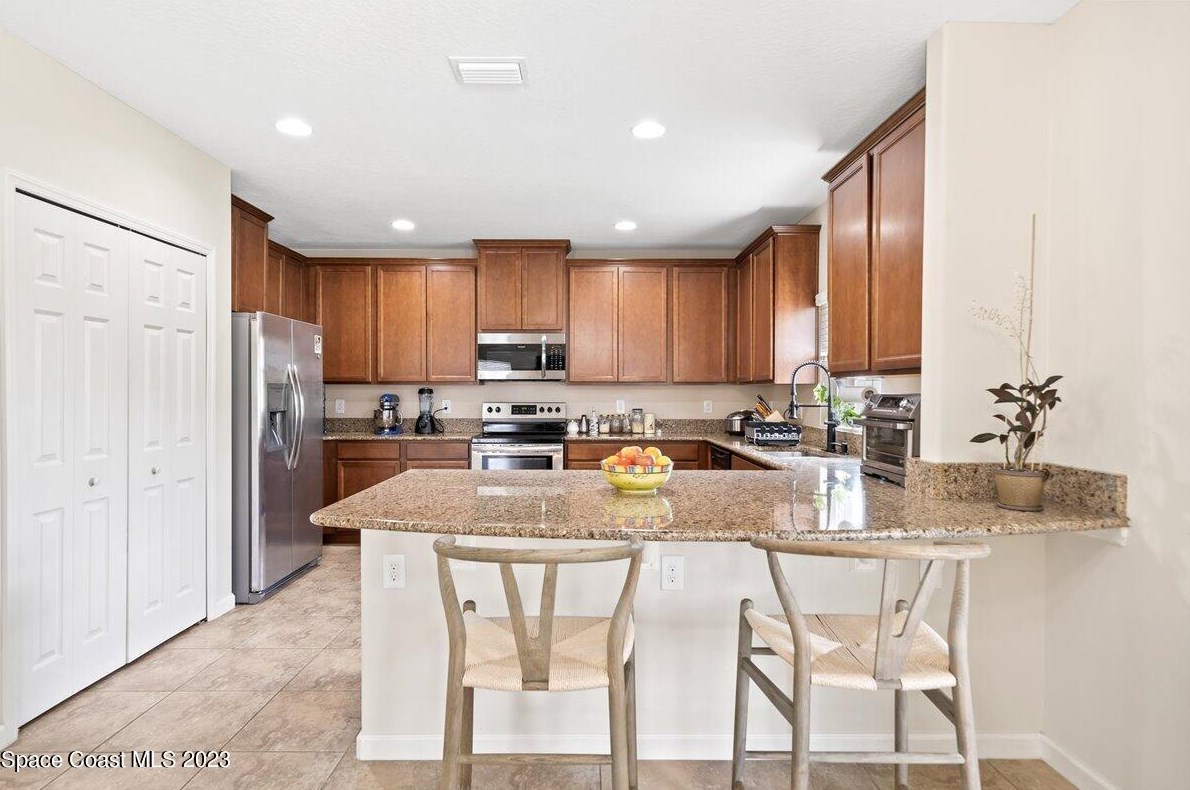 665 Easton Forest Cir, Melbourne FL  32909-6847 exterior