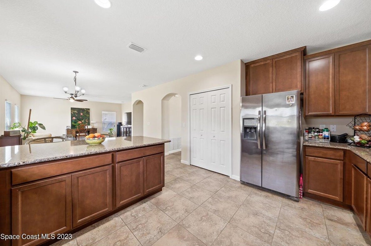 665 Easton Forest Cir, Melbourne FL  32909-6847 exterior