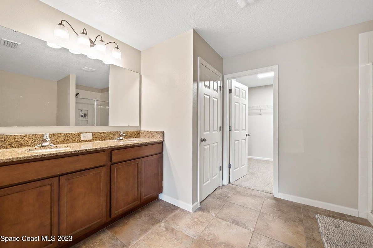 665 Easton Forest Cir, Melbourne FL  32909-6847 exterior