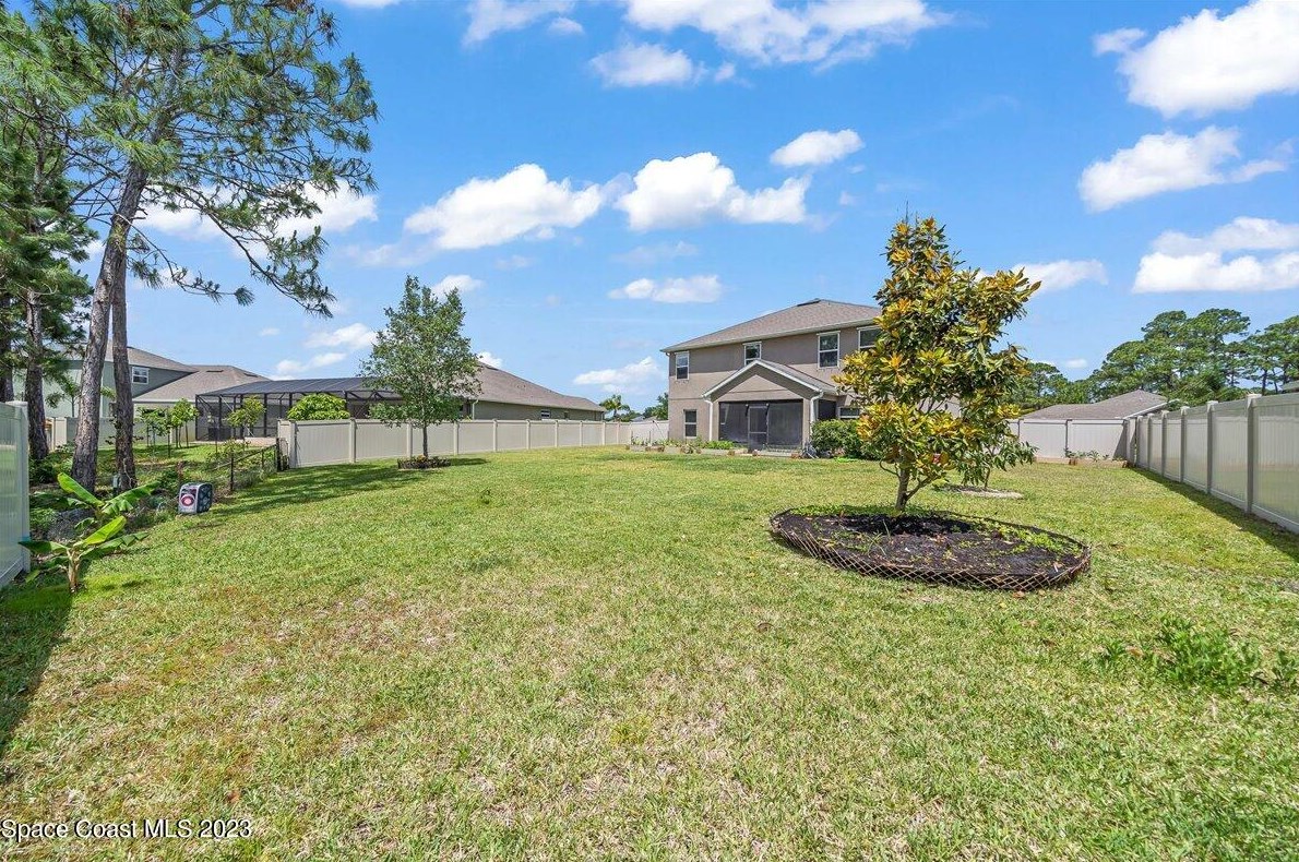 665 Easton Forest Cir, Melbourne FL  32909-6847 exterior