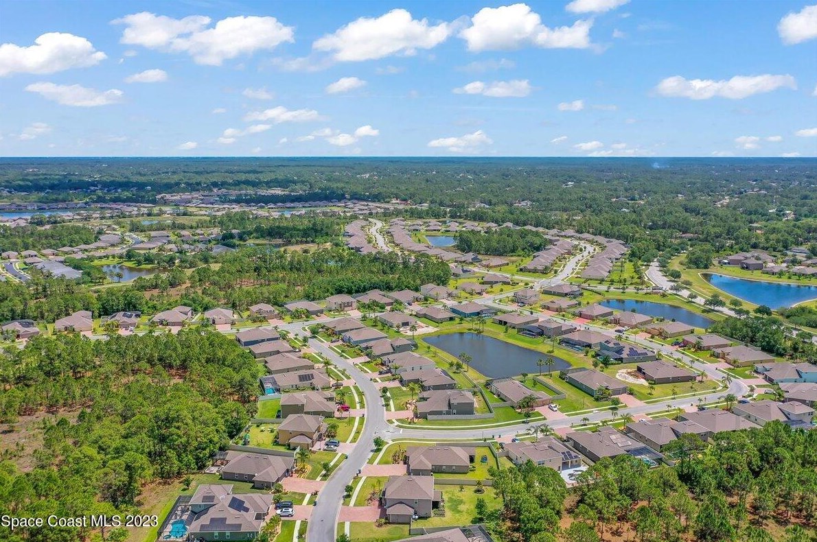 665 Easton Forest Cir, Melbourne FL  32909-6847 exterior