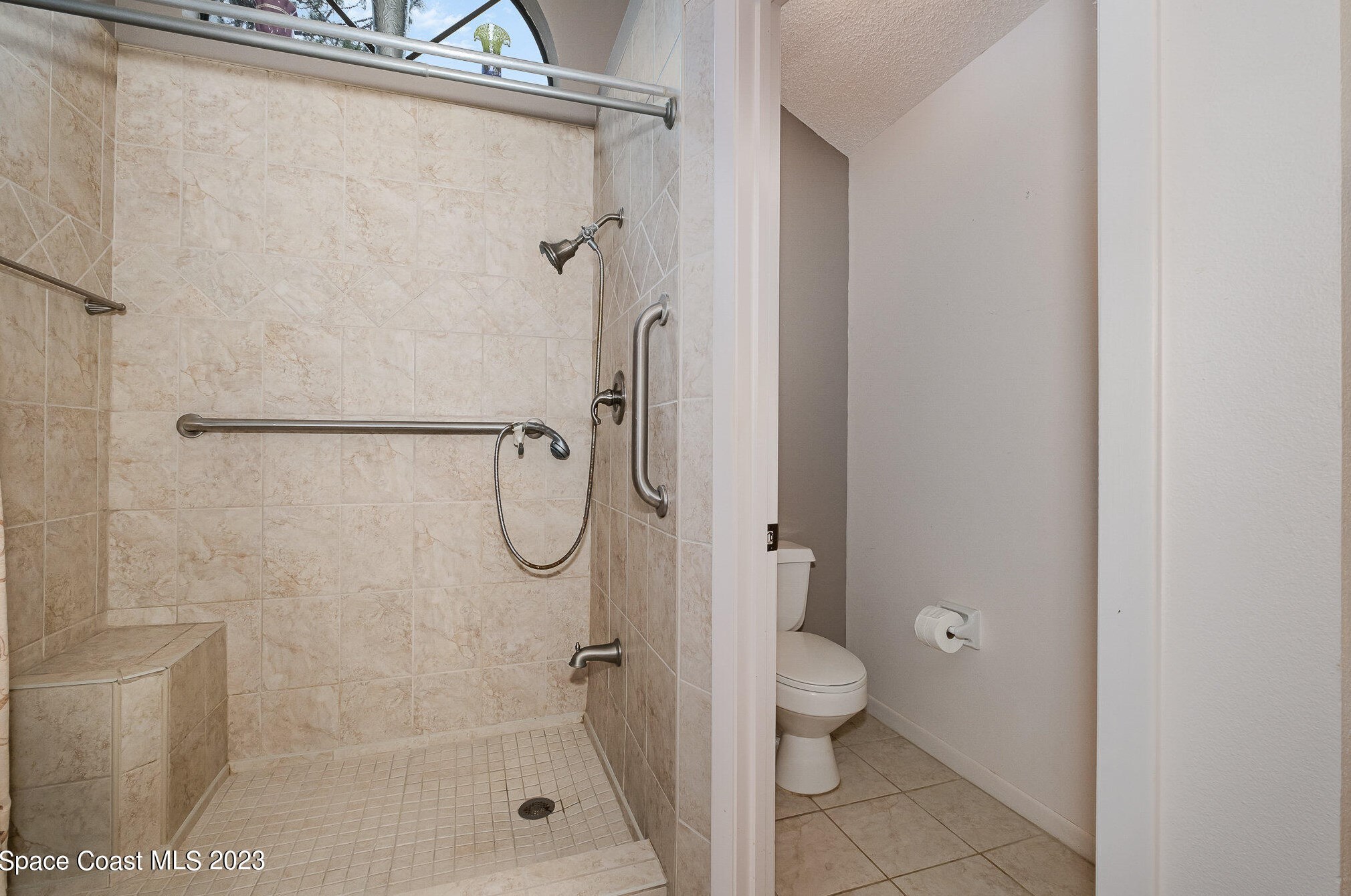 560 Vin Rose Cir, Melbourne FL  32909-8551 exterior