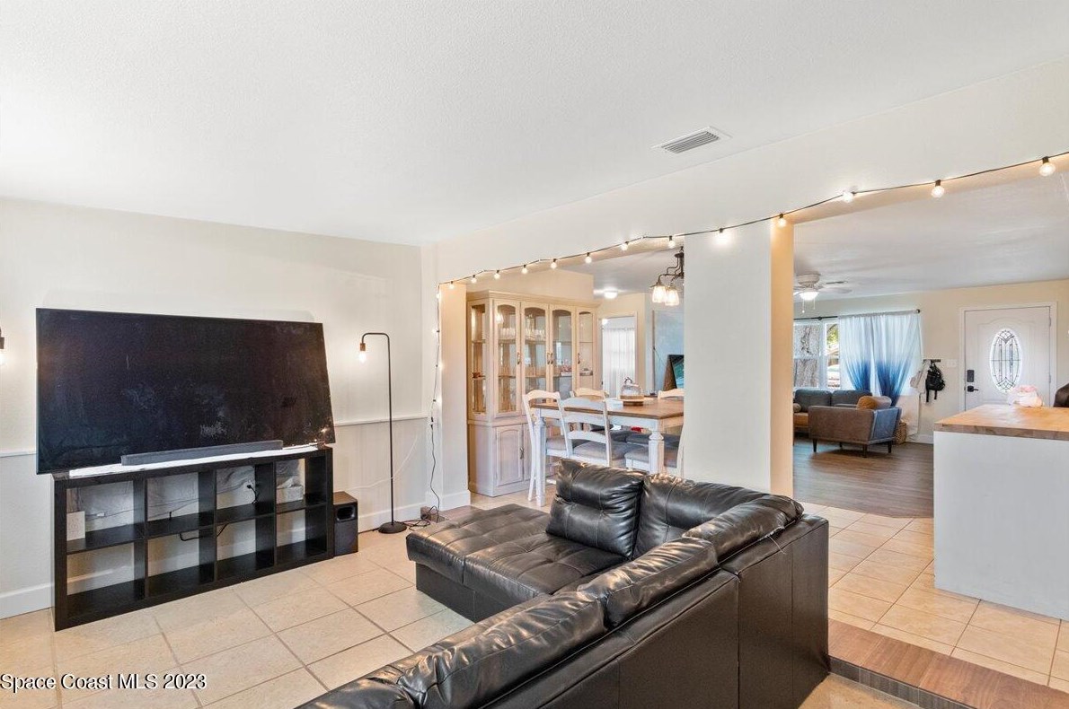 1485 Holland St, Melbourne FL  32935-2824 exterior