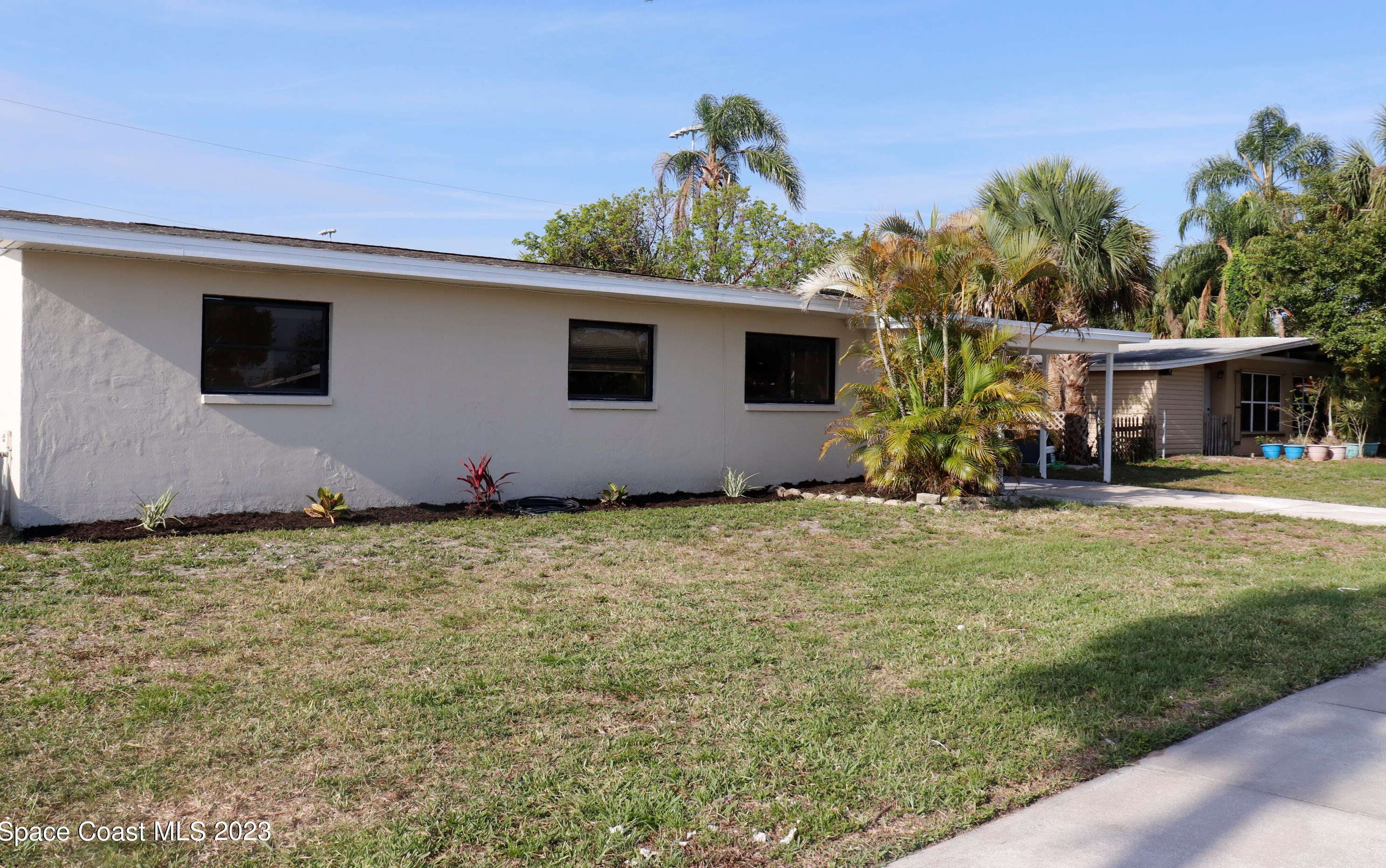 125 Needle Blvd, Merritt Island FL  32953-3392 exterior