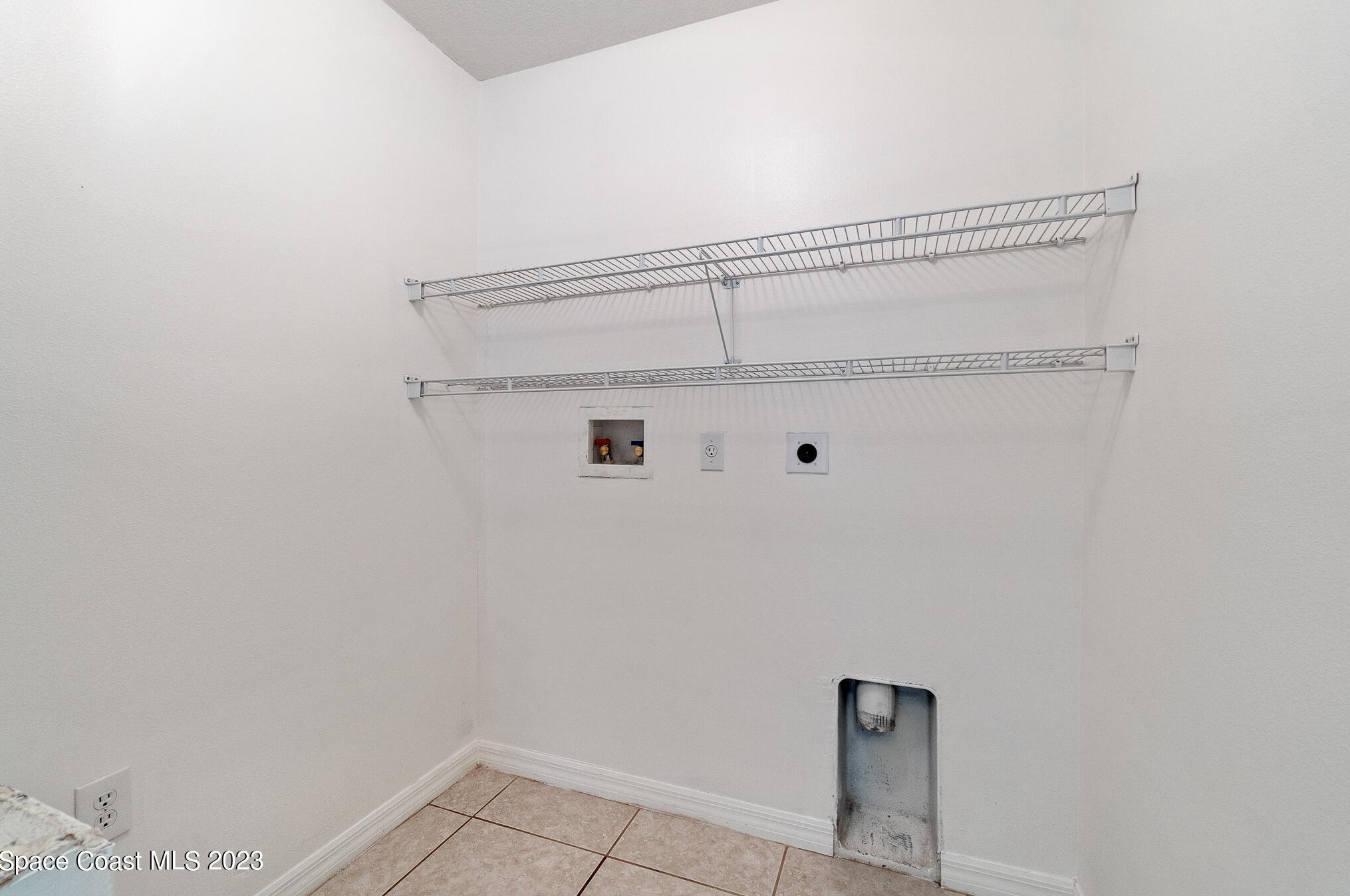 1822 Sorento Cir, Melbourne FL  32904-3108 exterior