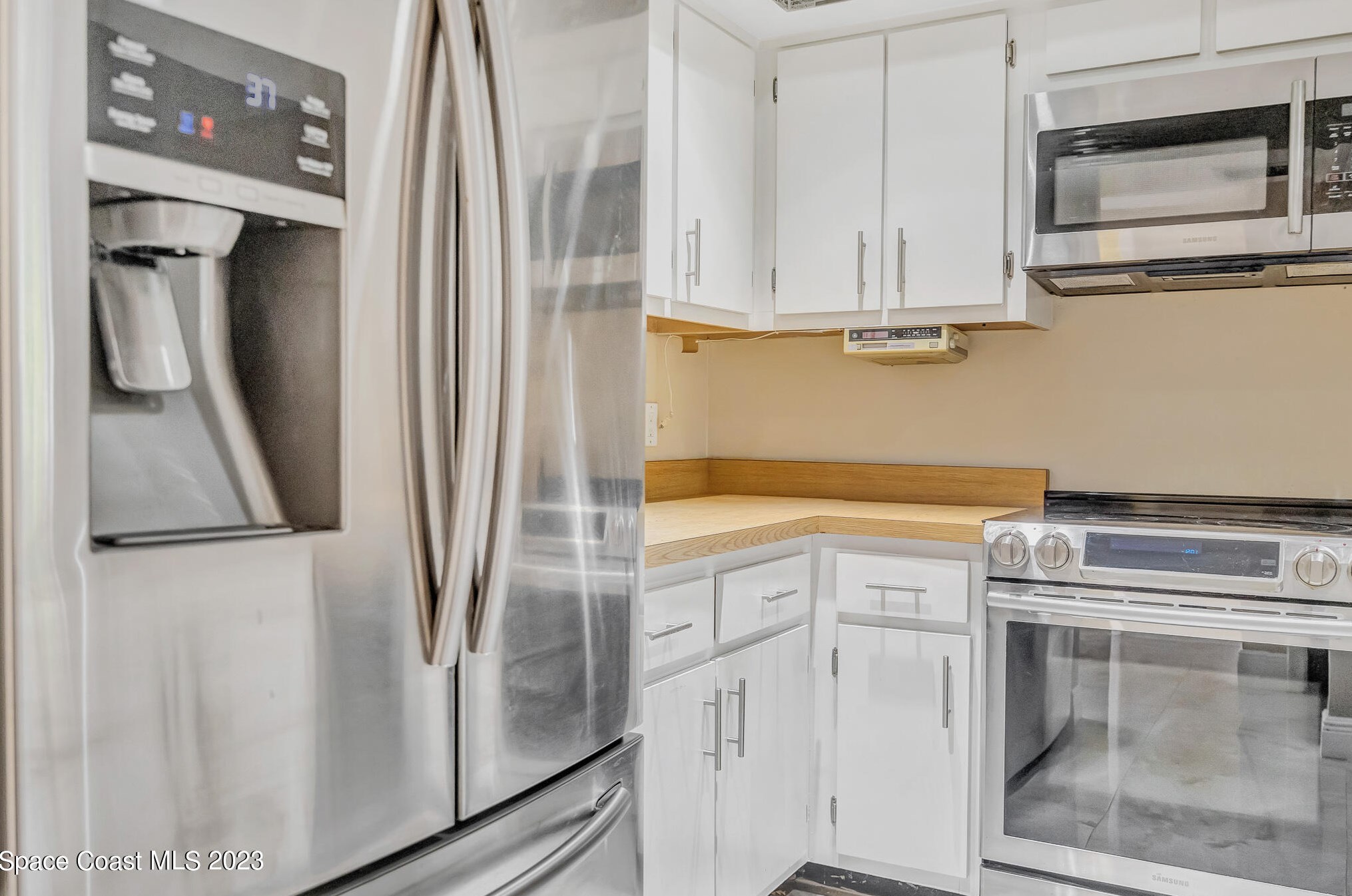 104 12th Ave, Melbourne FL  32903-3249 exterior