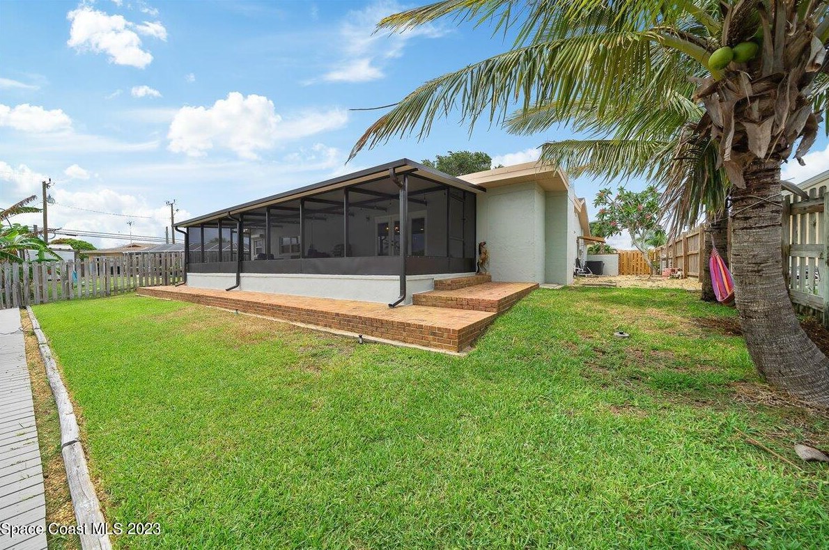 1625 Larchmont Ct, Merritt Island FL 32952-5668 exterior