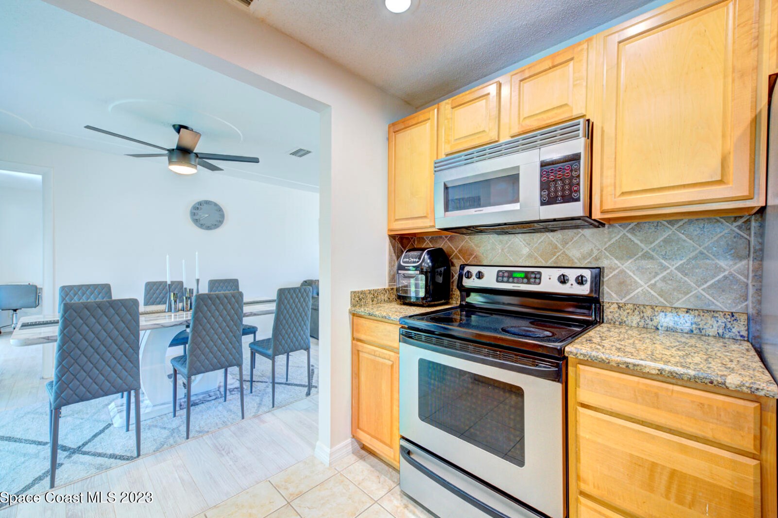 1505 Central Ave, Merritt Island FL 32952-5677 exterior