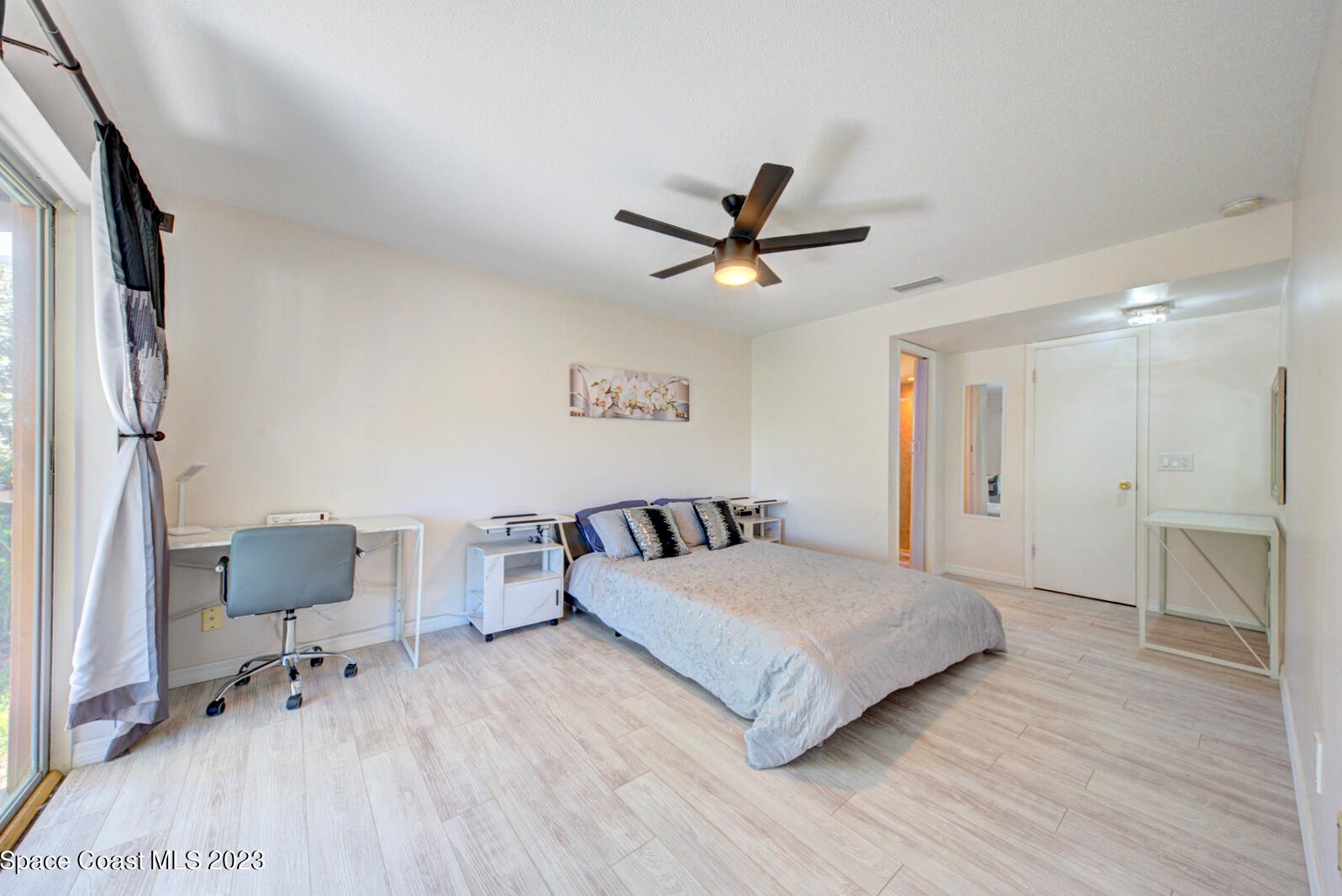 1505 Central Ave, Merritt Island FL 32952-5677 exterior