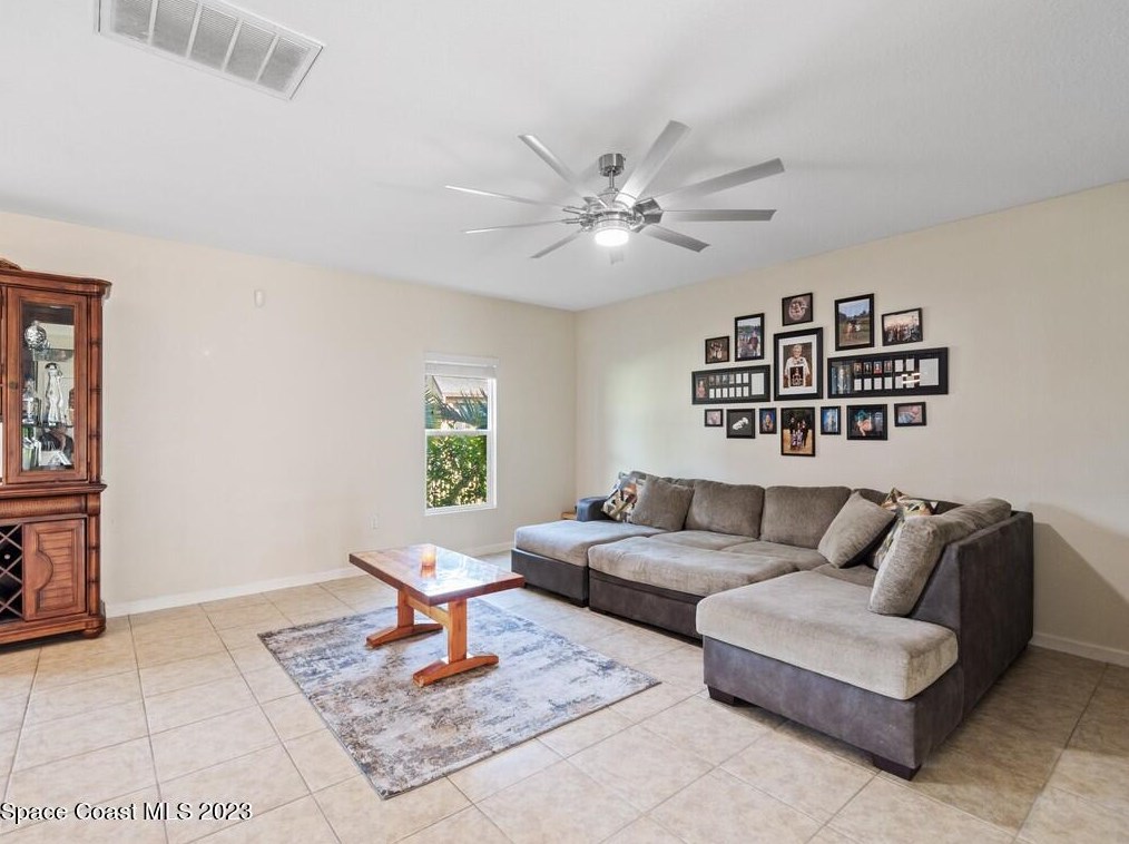 431 Dillard Dr, Melbourne FL  32909-2360 exterior