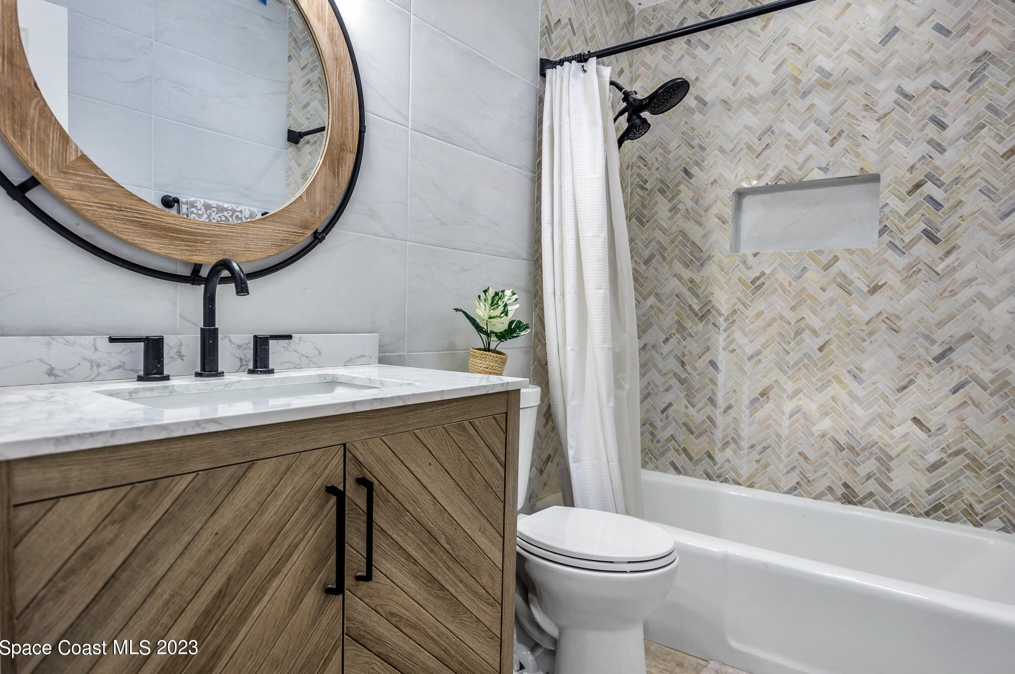 470 Rio Vista Ln, Merritt Island FL  32952-5226 exterior