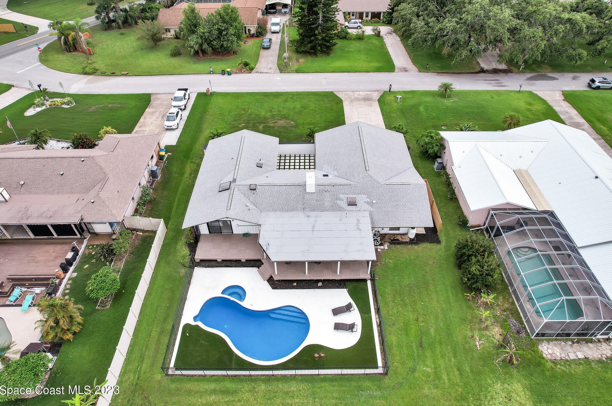 470 Rio Vista Ln, Merritt Island FL  32952-5226 exterior