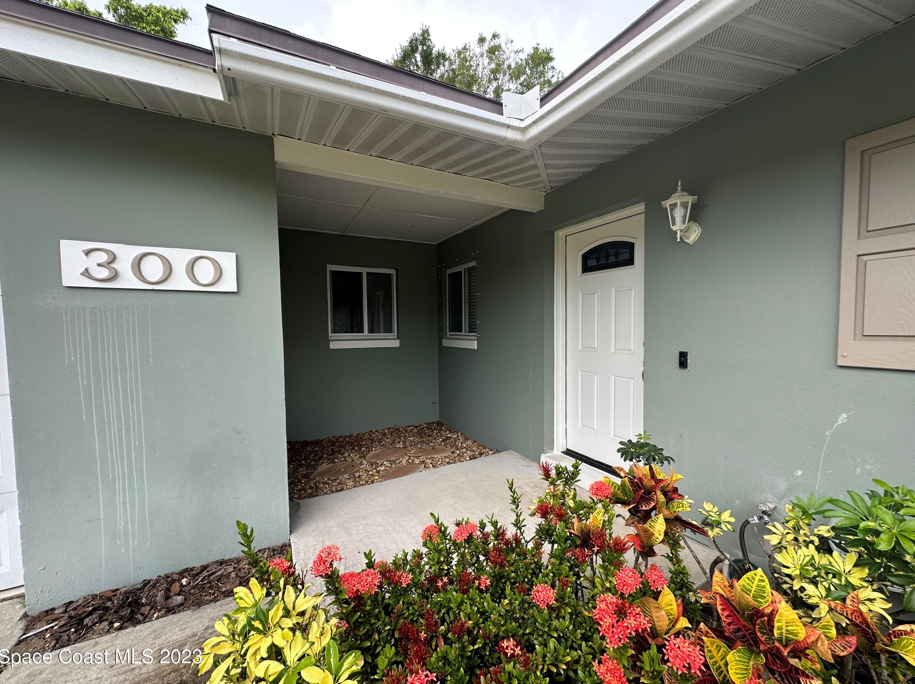 300 Nora Ave, Merritt Island FL  32952-5121 exterior