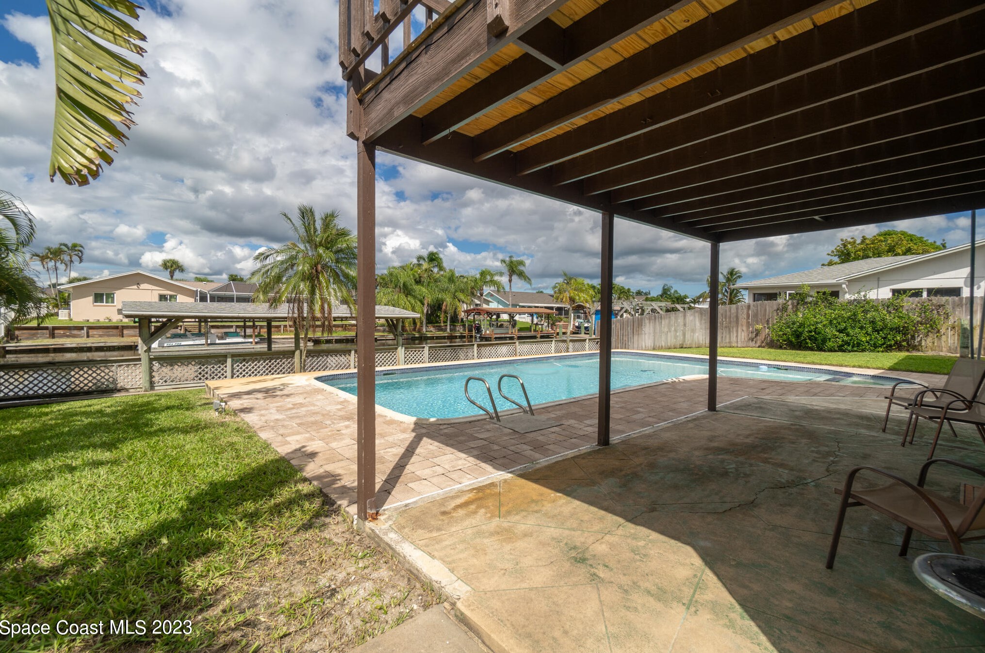 1500 Central Ave, Merritt Island FL 32952-5676 exterior