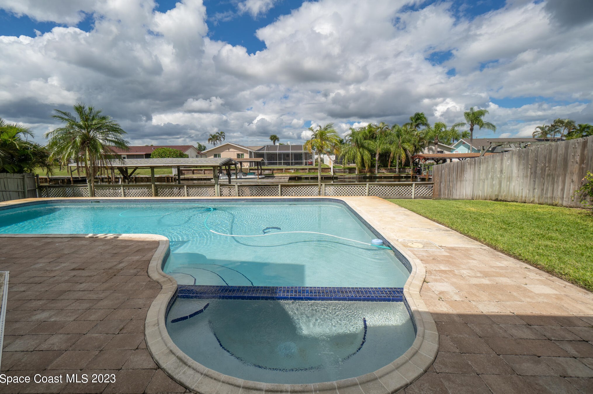 1500 Central Ave, Merritt Island FL 32952-5676 exterior