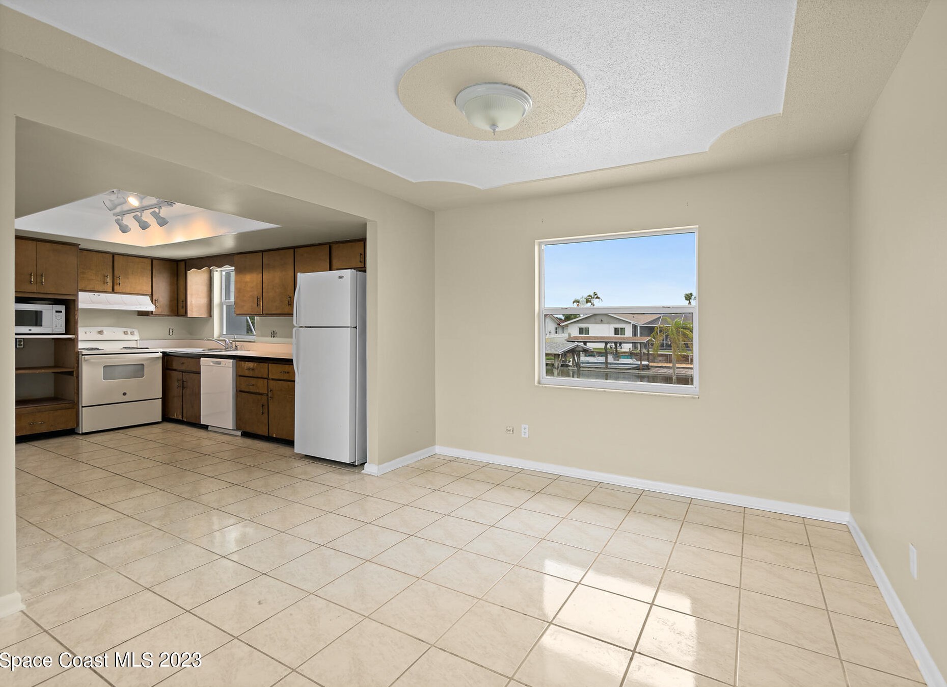 1500 Central Ave, Merritt Island FL 32952-5676 exterior