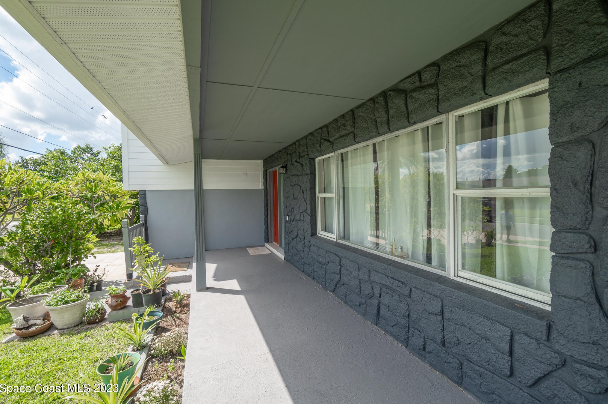 1500 Central Ave, Merritt Island FL 32952-5676 exterior