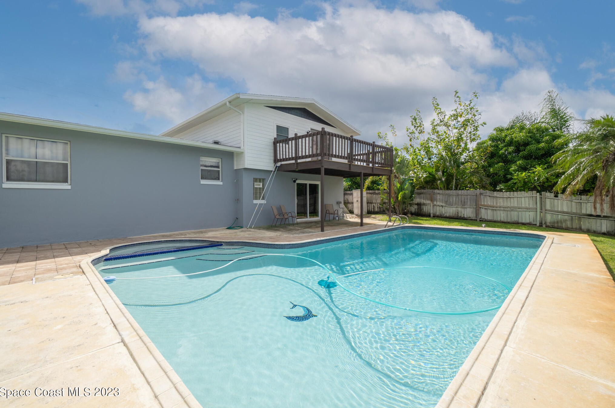 1500 Central Ave, Merritt Island FL 32952-5676 exterior