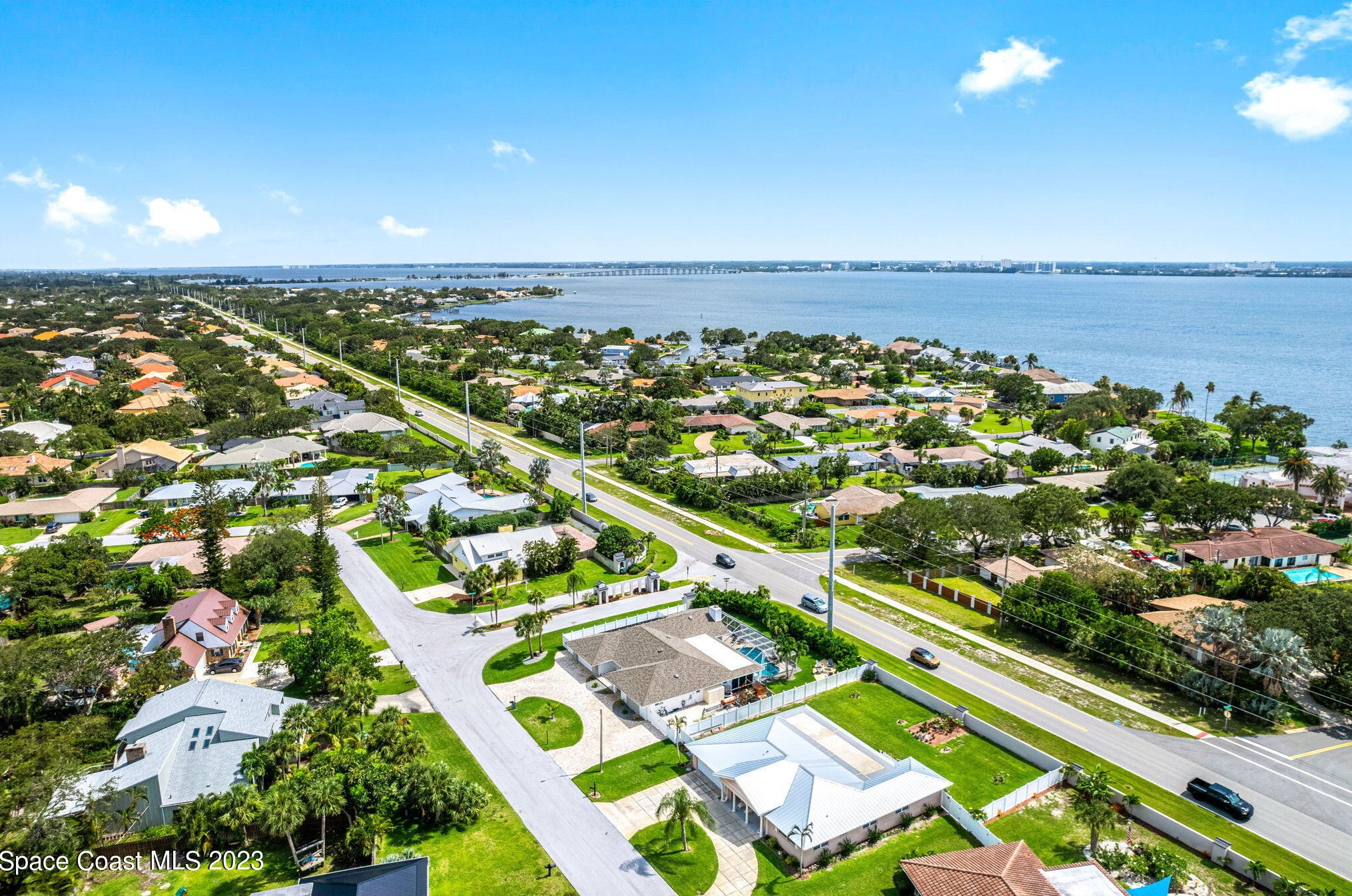 572 Spindle Palm Dr, Melbourne FL  32903-3855 exterior