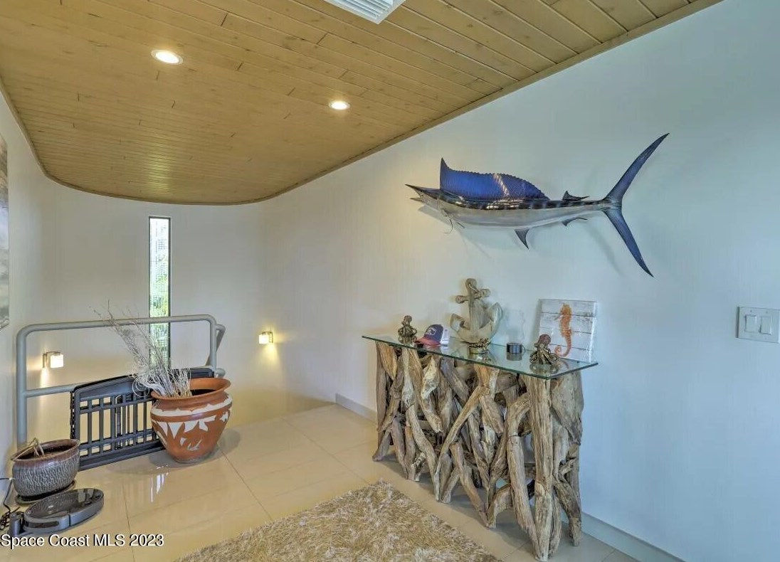 110 Sea Crst Dr, Melbourne FL 32951-3118 exterior