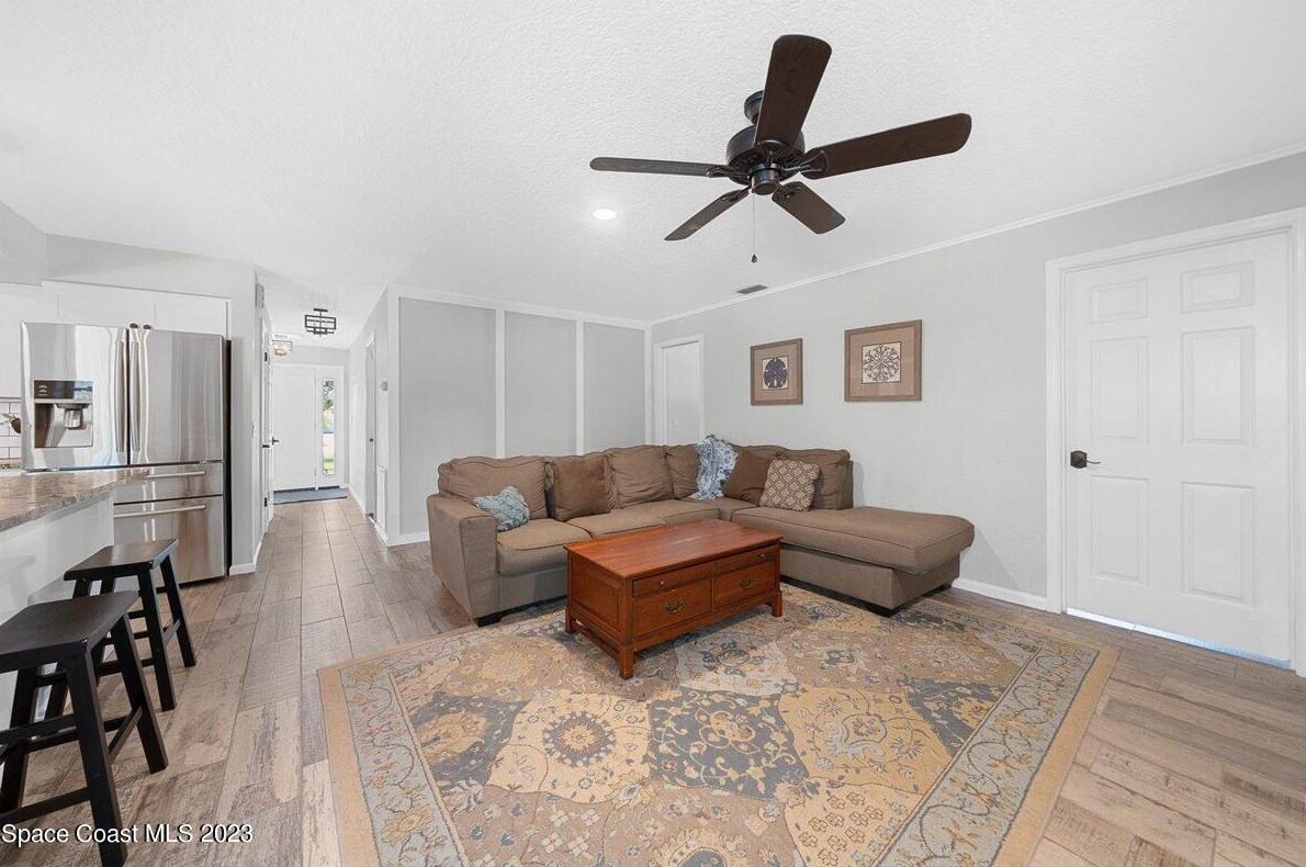 591 Spindle Palm Dr, Melbourne FL  32903-3855 exterior