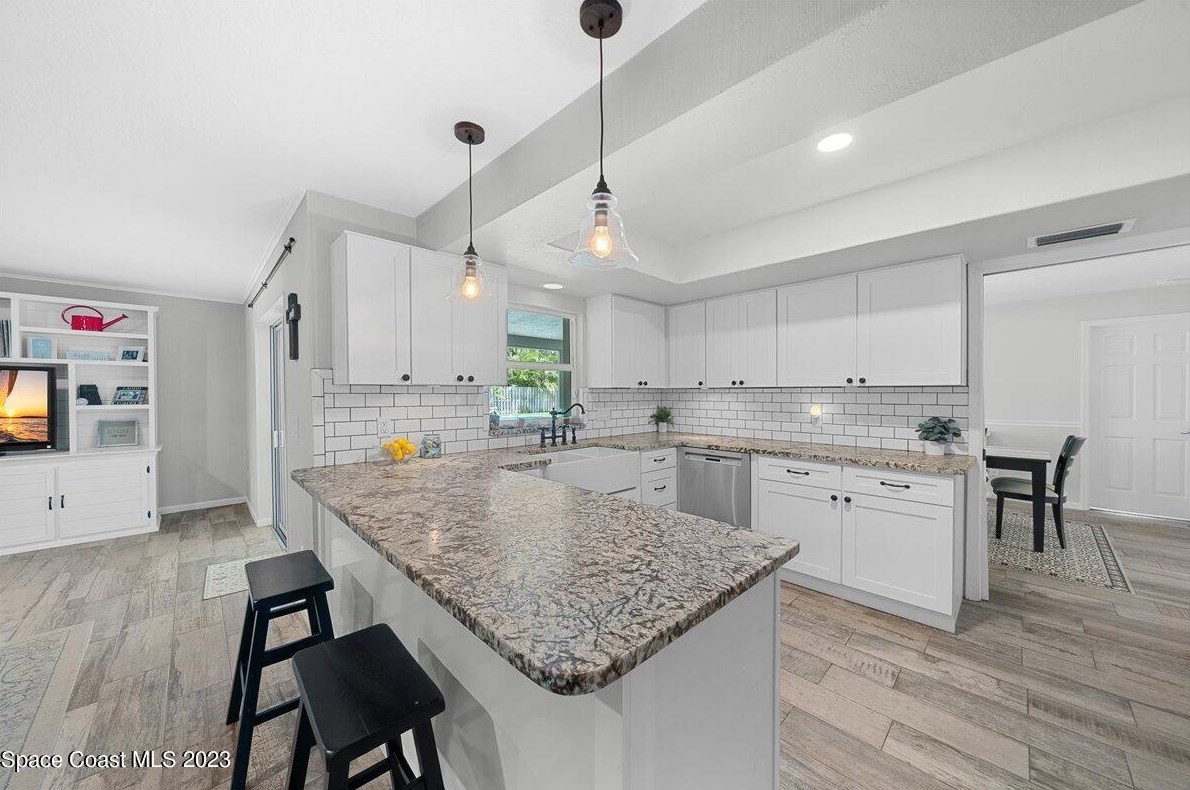 591 Spindle Palm Dr, Melbourne FL  32903-3855 exterior