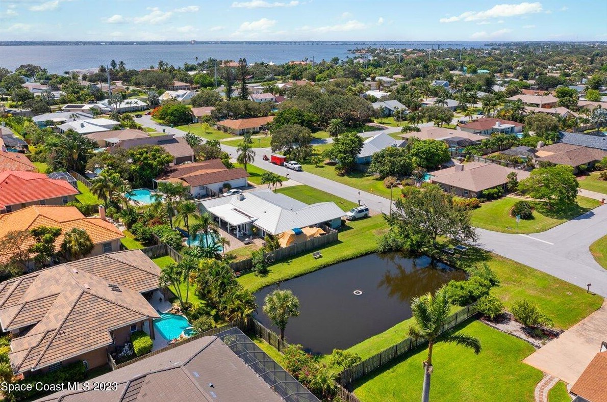 591 Spindle Palm Dr, Melbourne FL  32903-3855 exterior