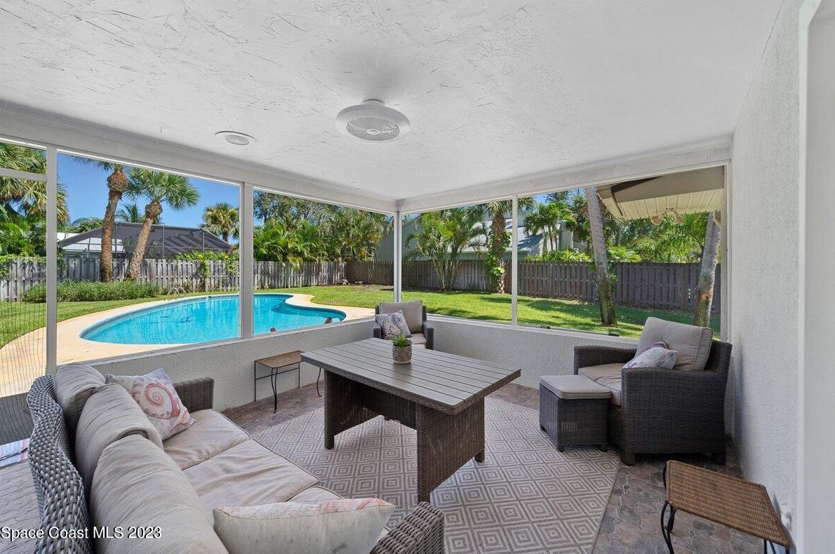 591 Spindle Palm Dr, Melbourne FL  32903-3855 exterior