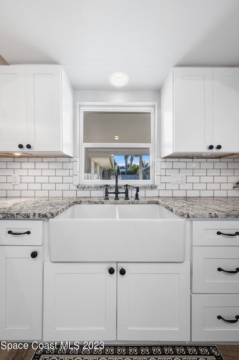 591 Spindle Palm Dr, Melbourne FL  32903-3855 exterior