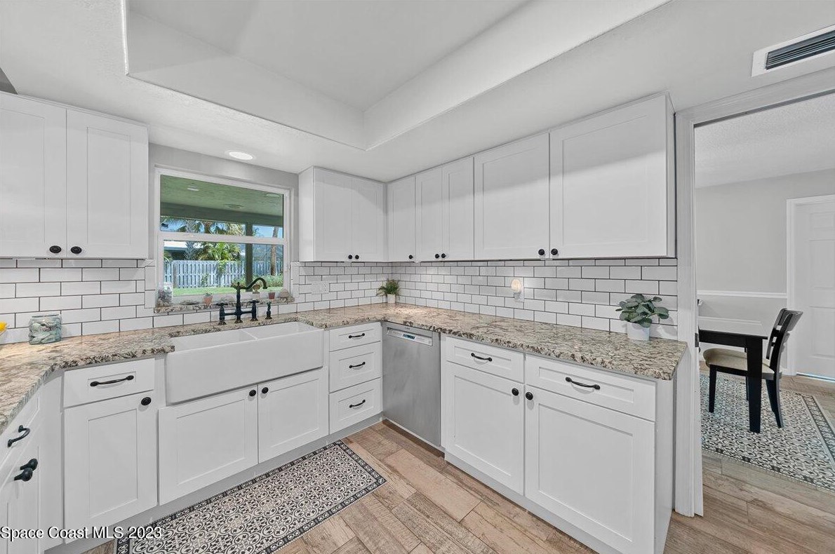 591 Spindle Palm Dr, Melbourne FL  32903-3855 exterior