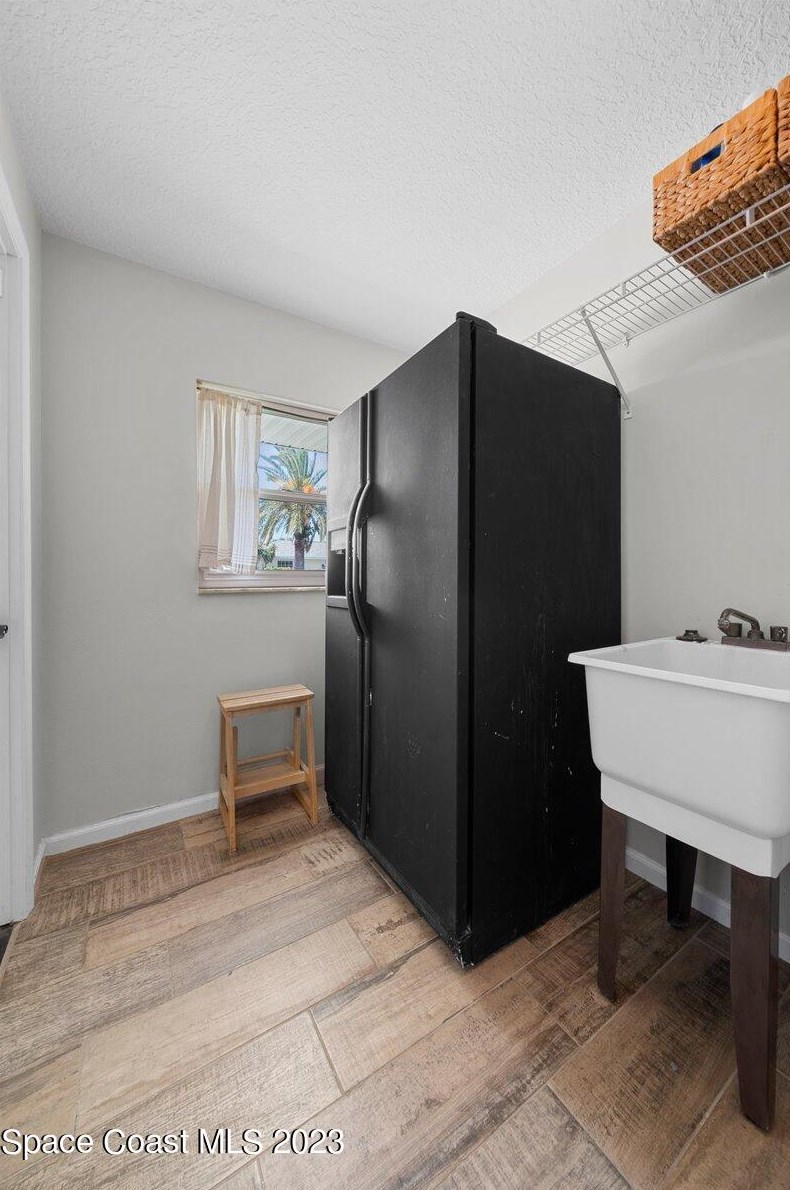 591 Spindle Palm Dr, Melbourne FL  32903-3855 exterior