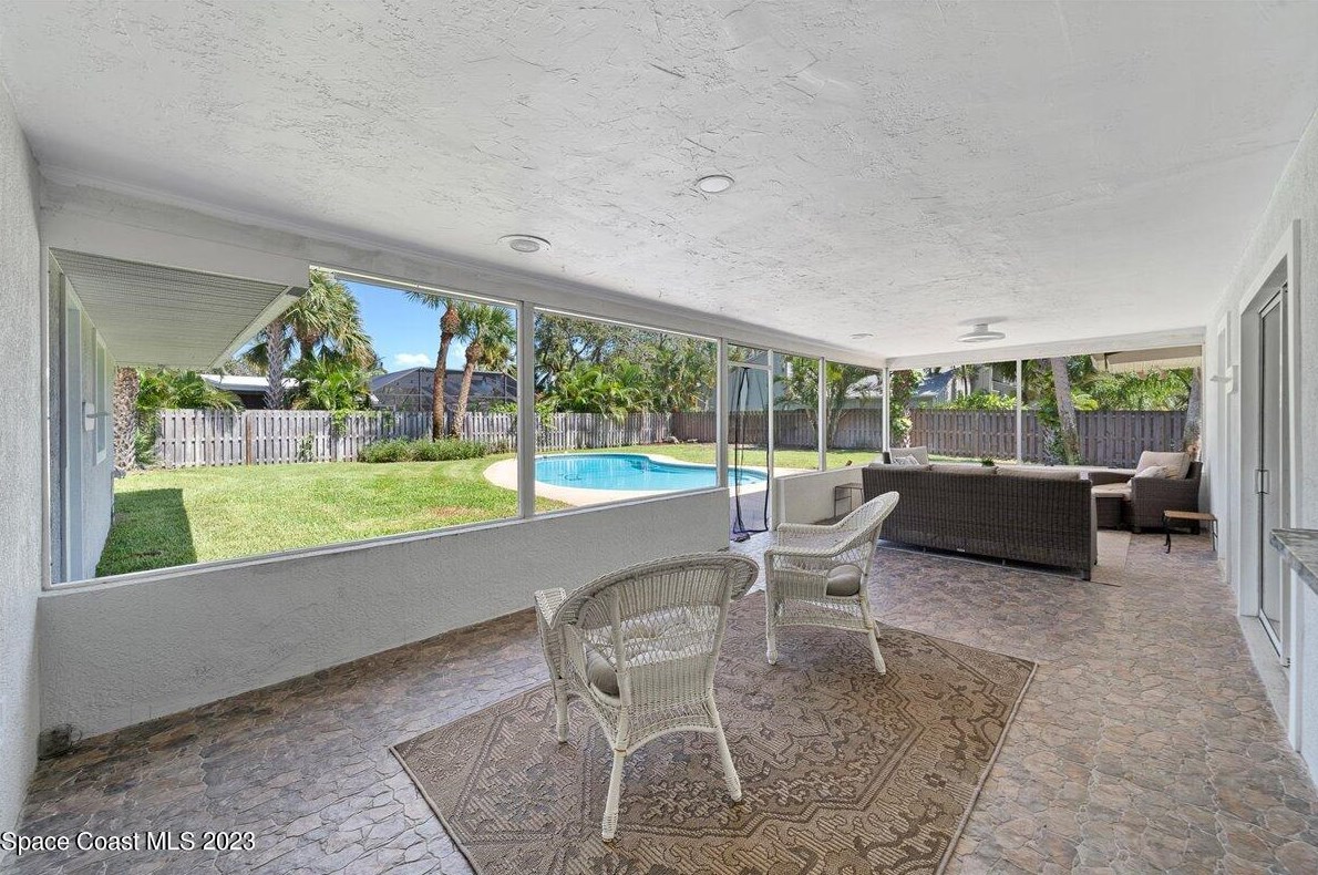 591 Spindle Palm Dr, Melbourne FL  32903-3855 exterior