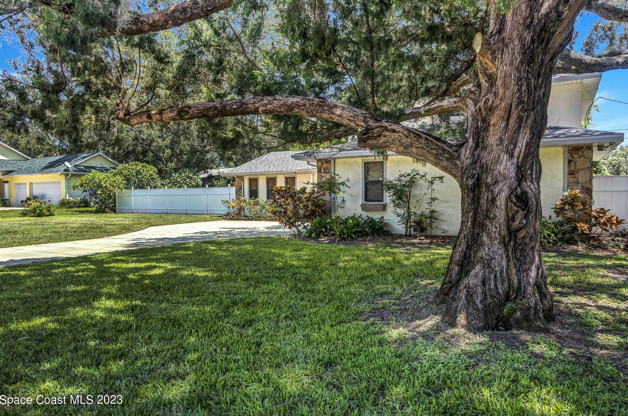3668 S Tropical Trail, Merritt Island, FL 32952