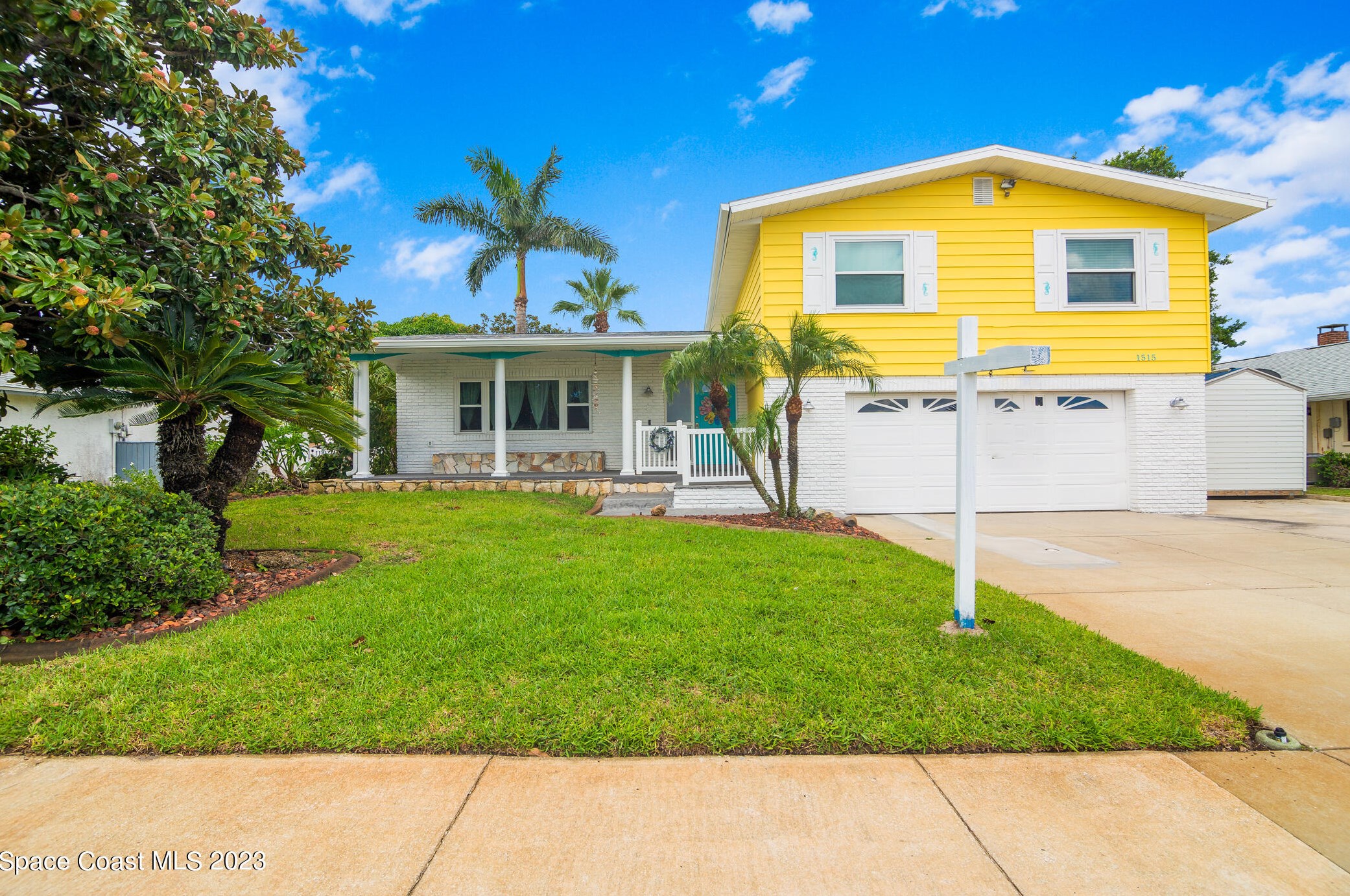 1515 Bella Casa Ct, Merritt Island FL  32952-5680 exterior