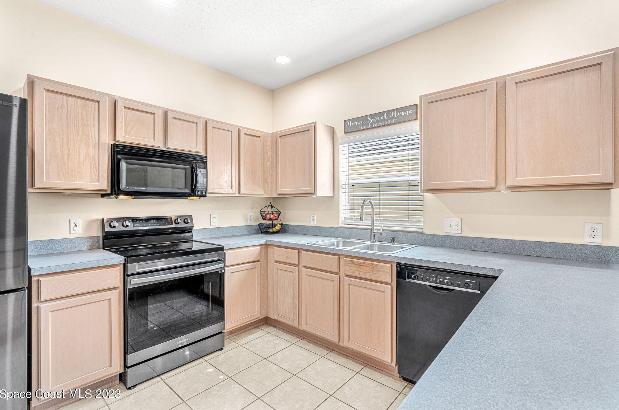 5022 Outlook Dr, Melbourne FL  32940-2338 exterior