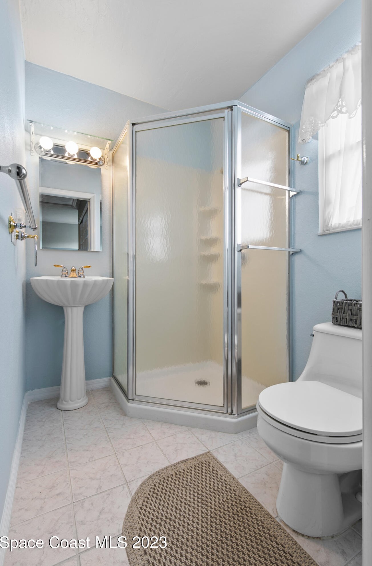 105 Osprey Ct, Melbourne FL  32940-7832 exterior