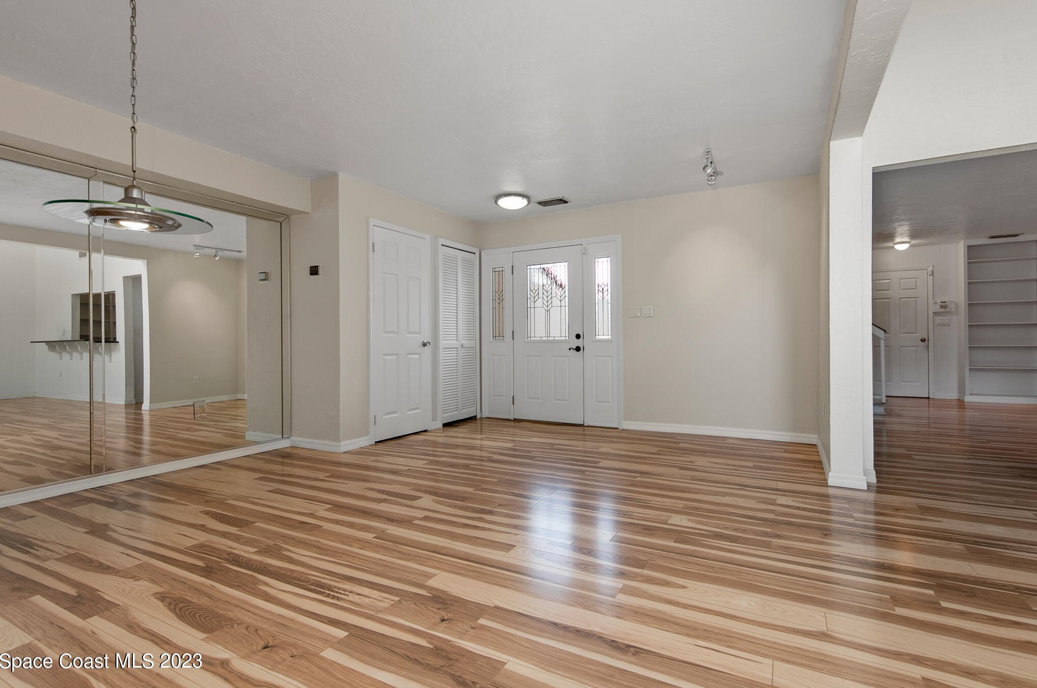 105 Osprey Ct, Melbourne FL  32940-7832 exterior