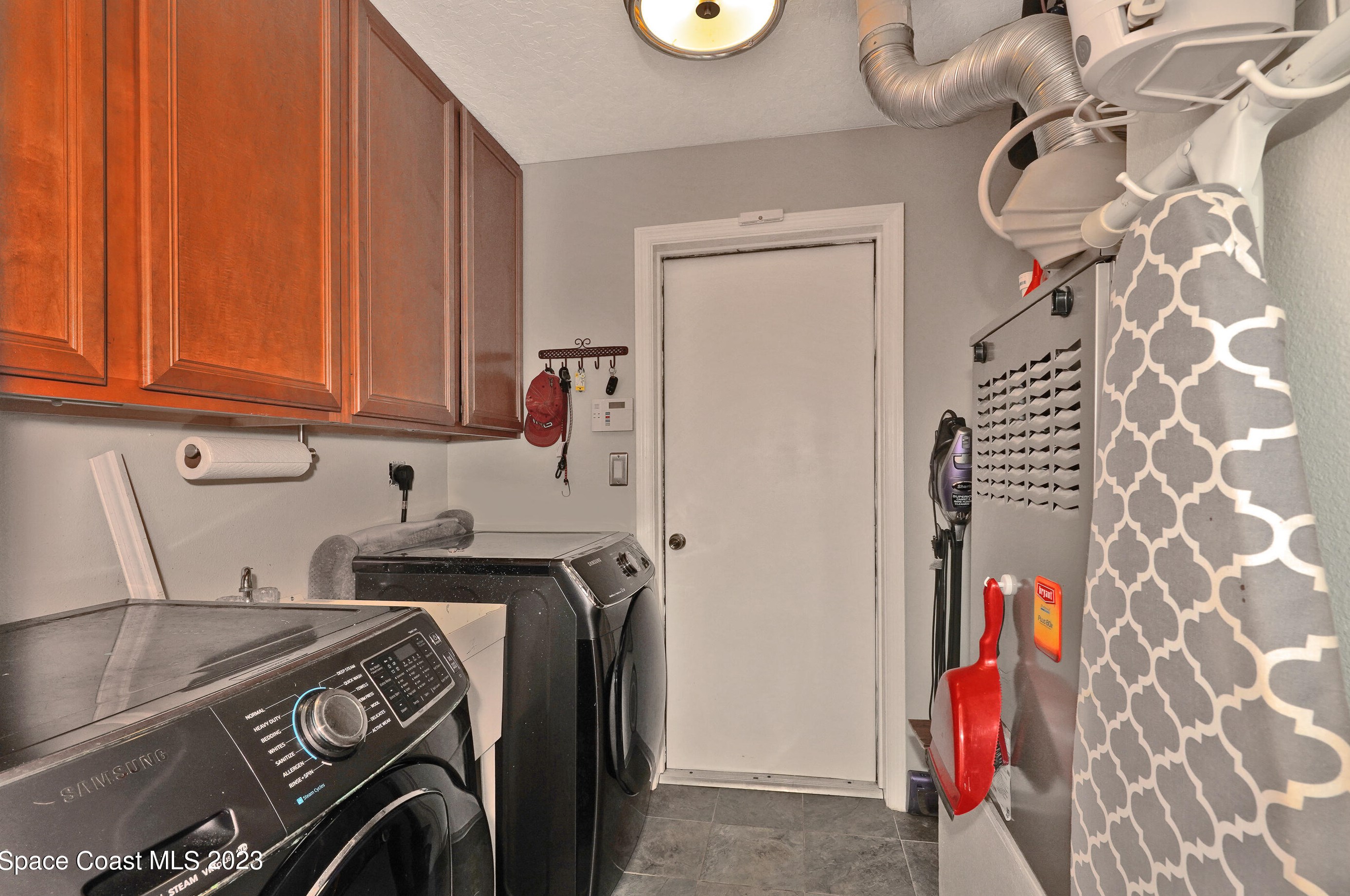 8018 Kingswood Way, Melbourne FL 32940-2144 exterior