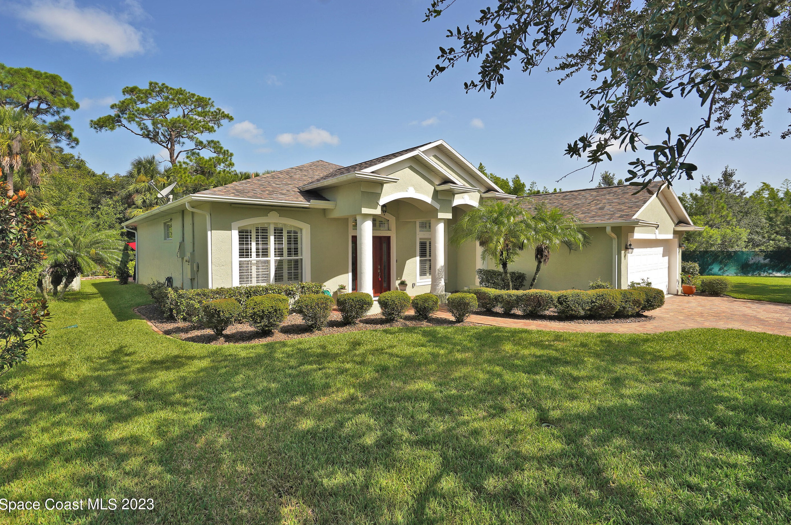 8018 Kingswood Way, Melbourne FL 32940-2144 exterior