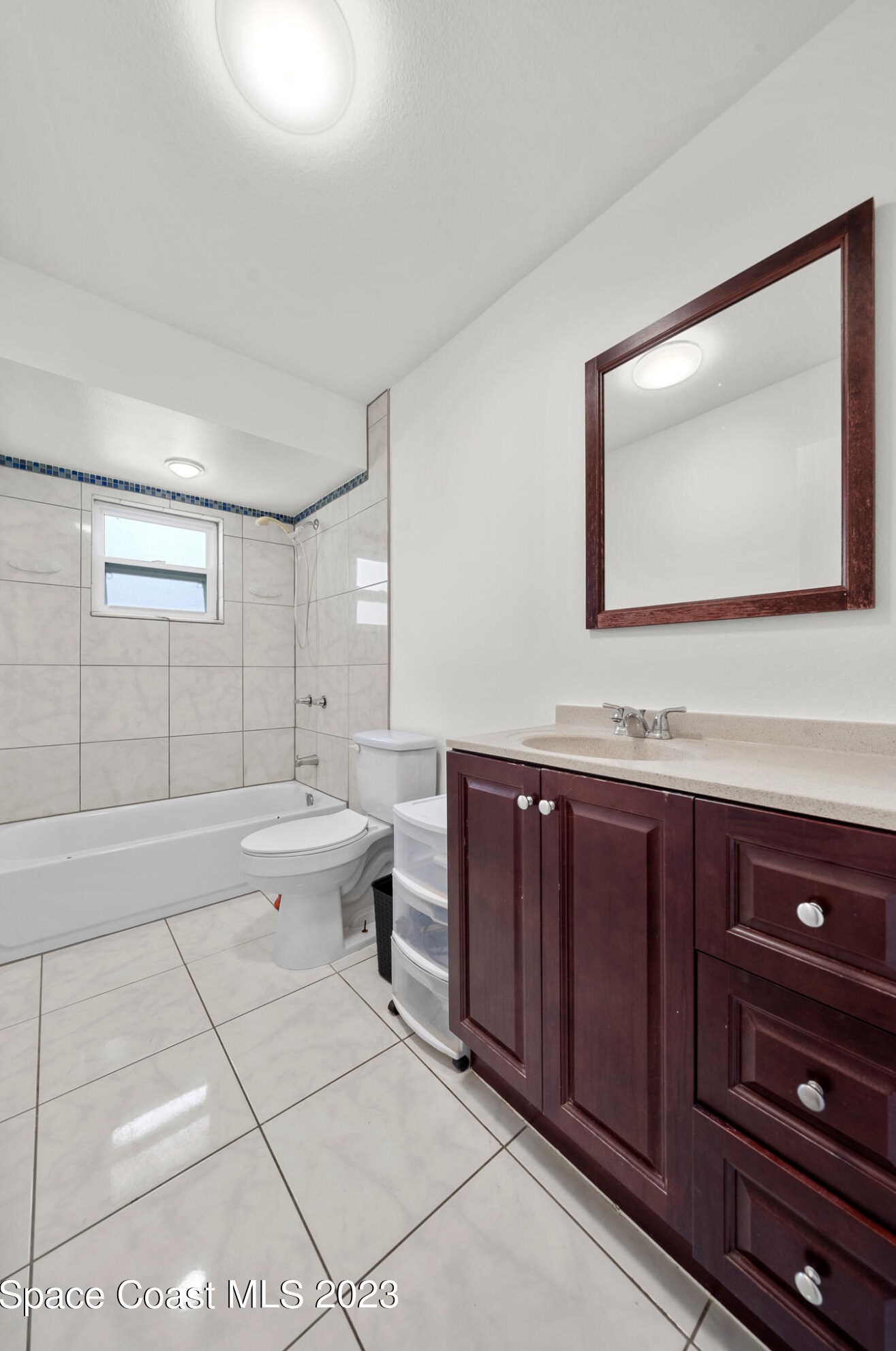 990 Emerald Rd, Melbourne FL 32909-3886 exterior