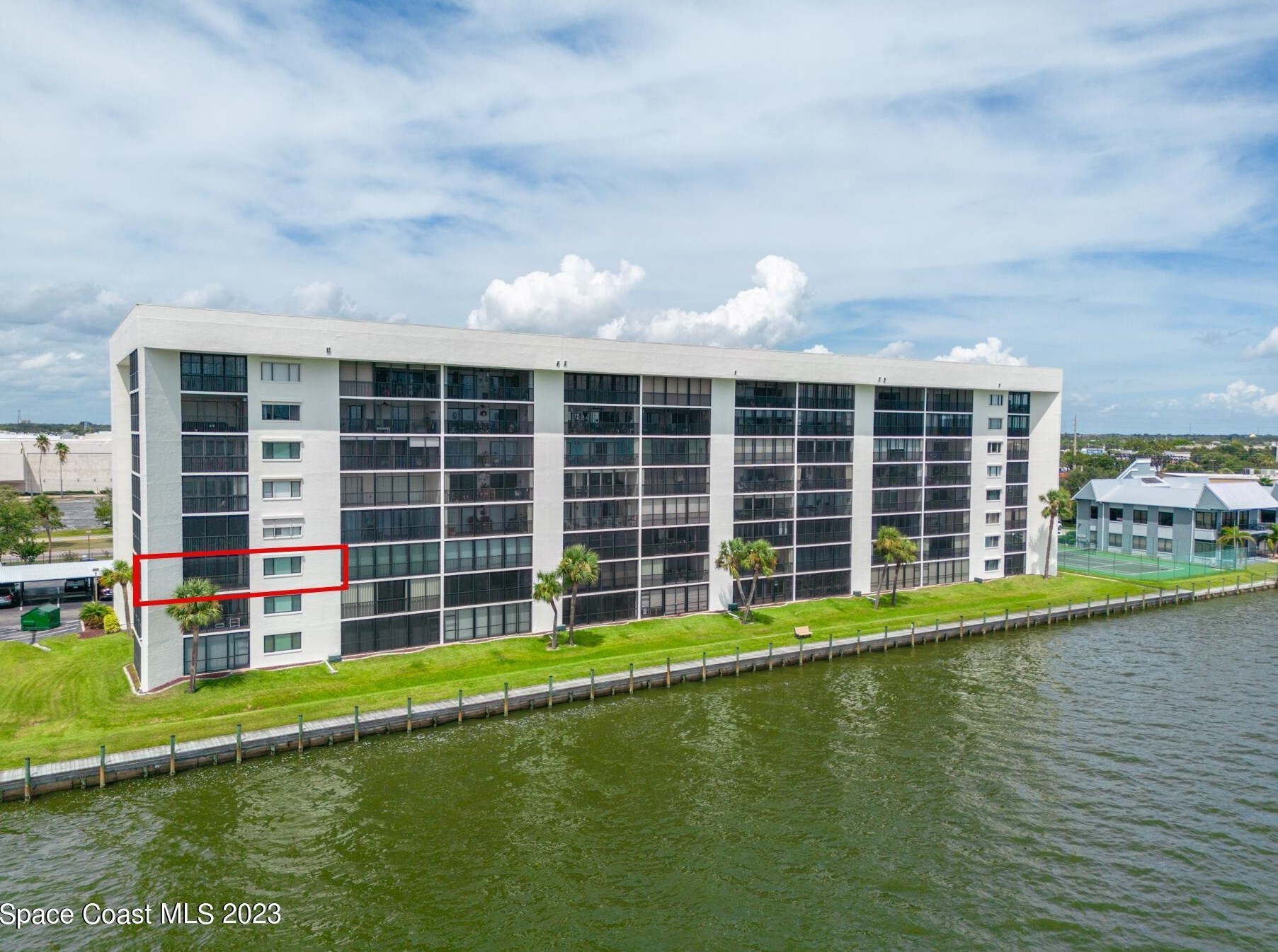 200 Sykes Creek Pkwy, Merritt Island FL  32952-3342 exterior